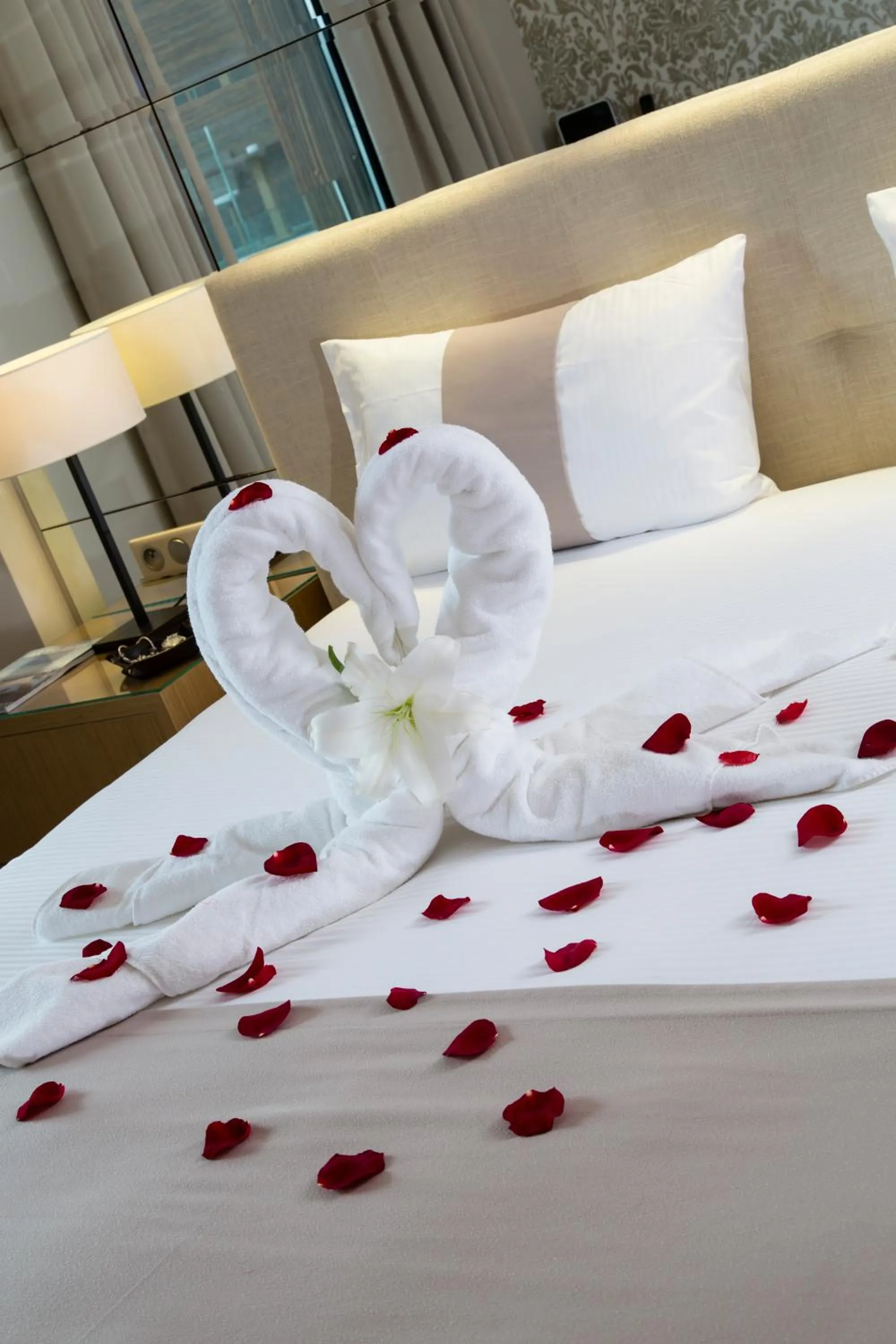 Bed in Hostellerie La Farandole