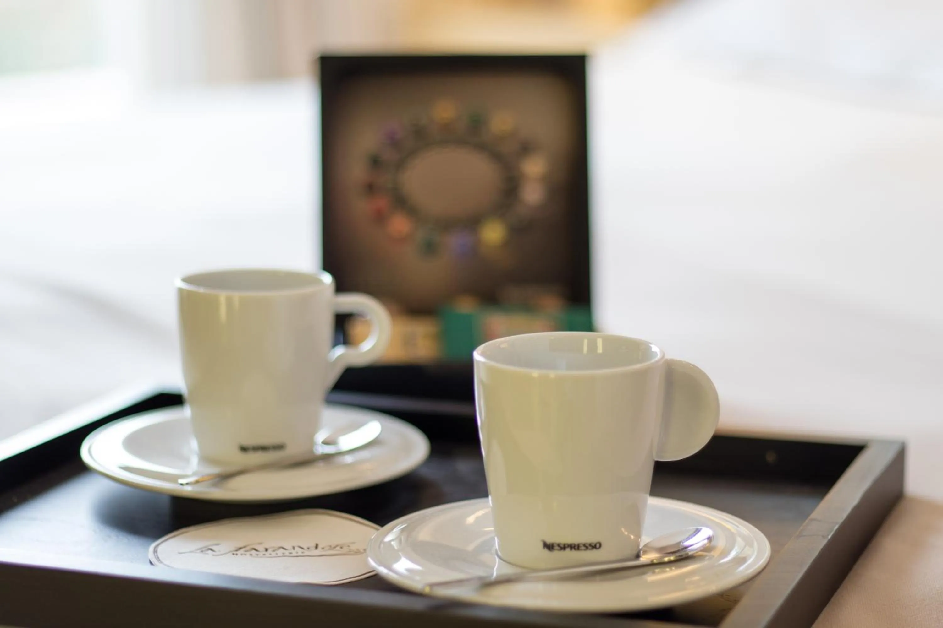 Coffee/tea facilities in Hostellerie La Farandole