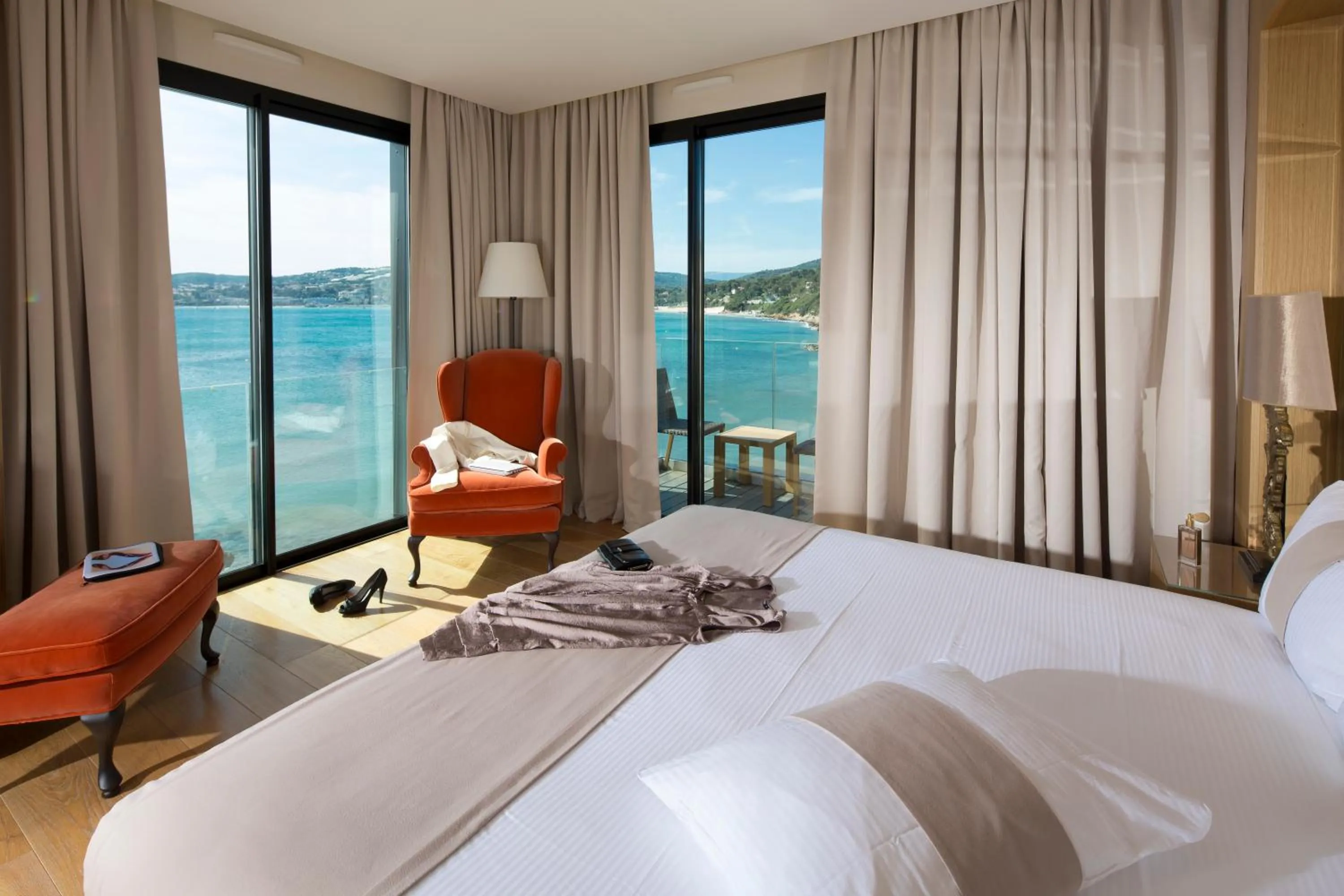 Day, Bed in Hostellerie La Farandole