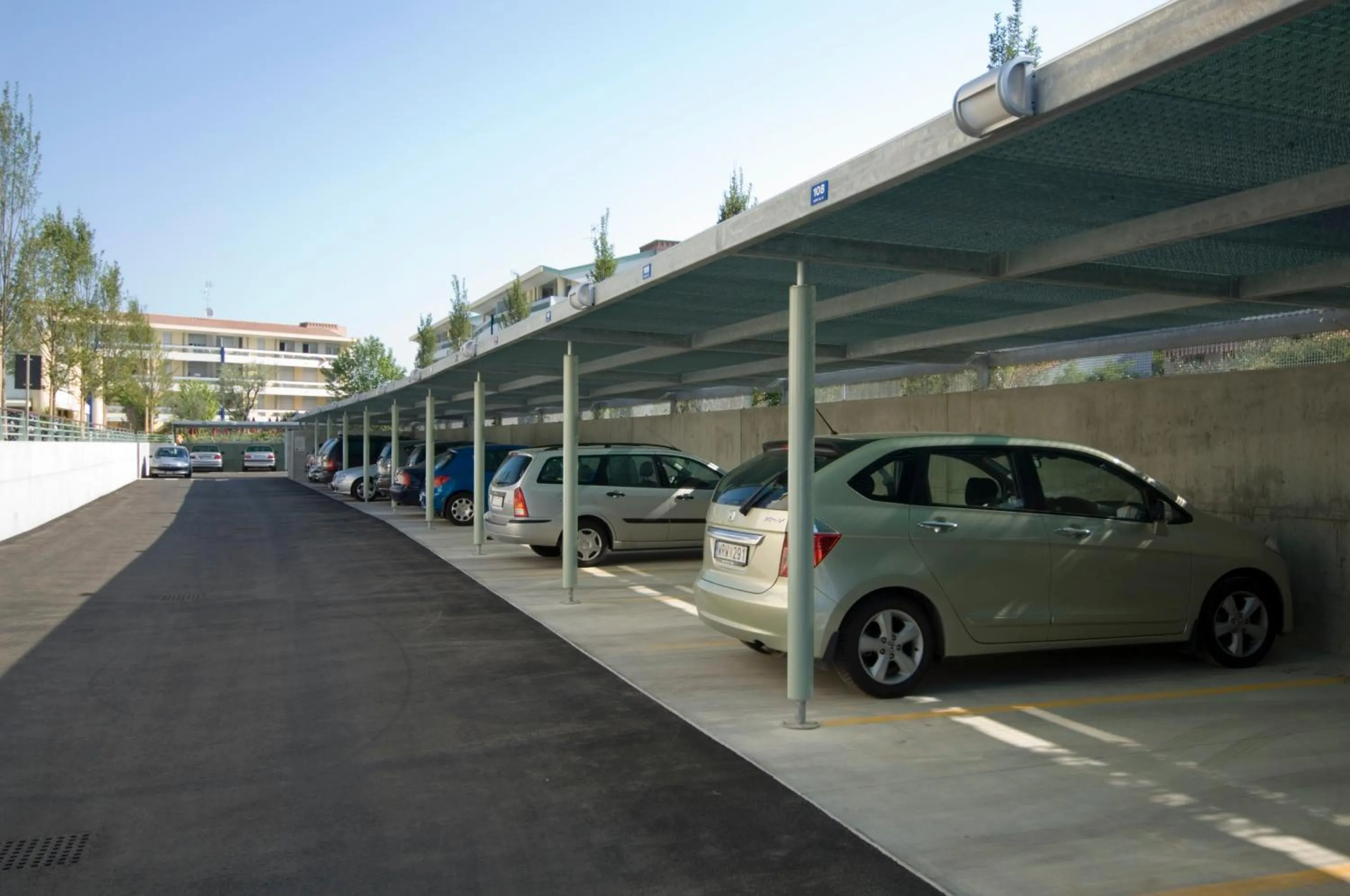 Parking in Villaggio Planetarium Resort