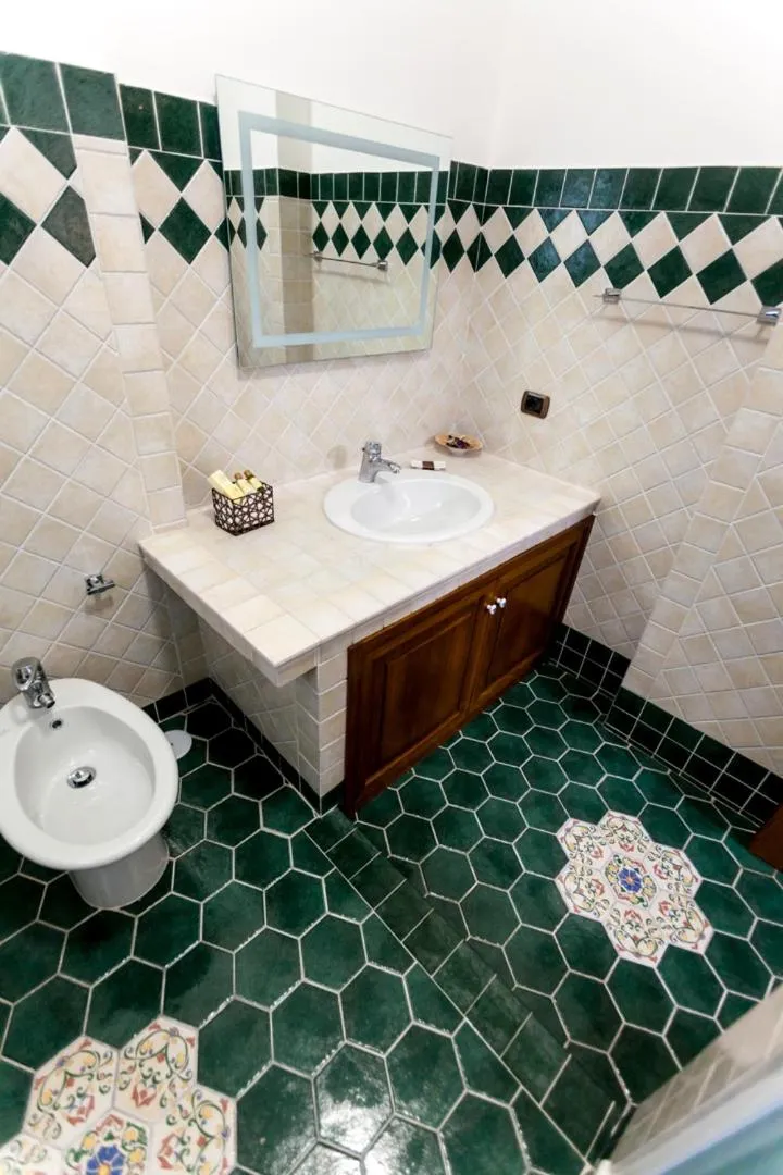 Bathroom in Na' Poesia B&B di Charme