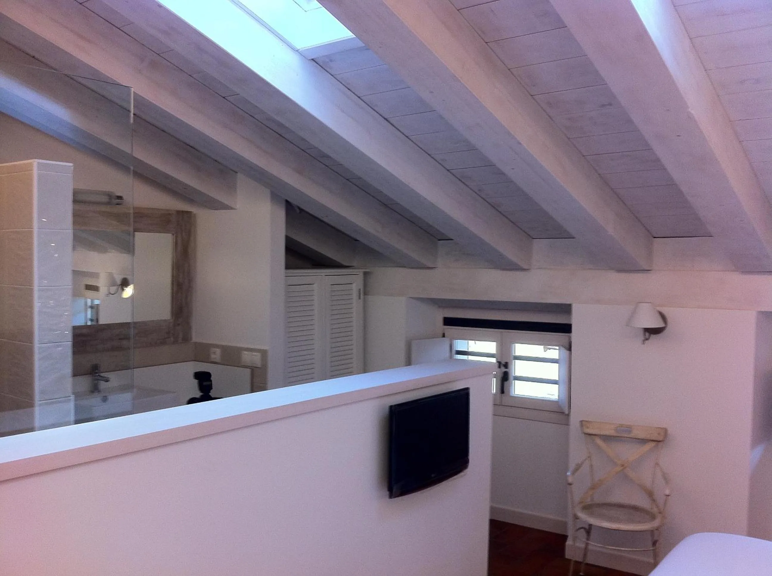 Photo of the whole room in Hotel El Cerco