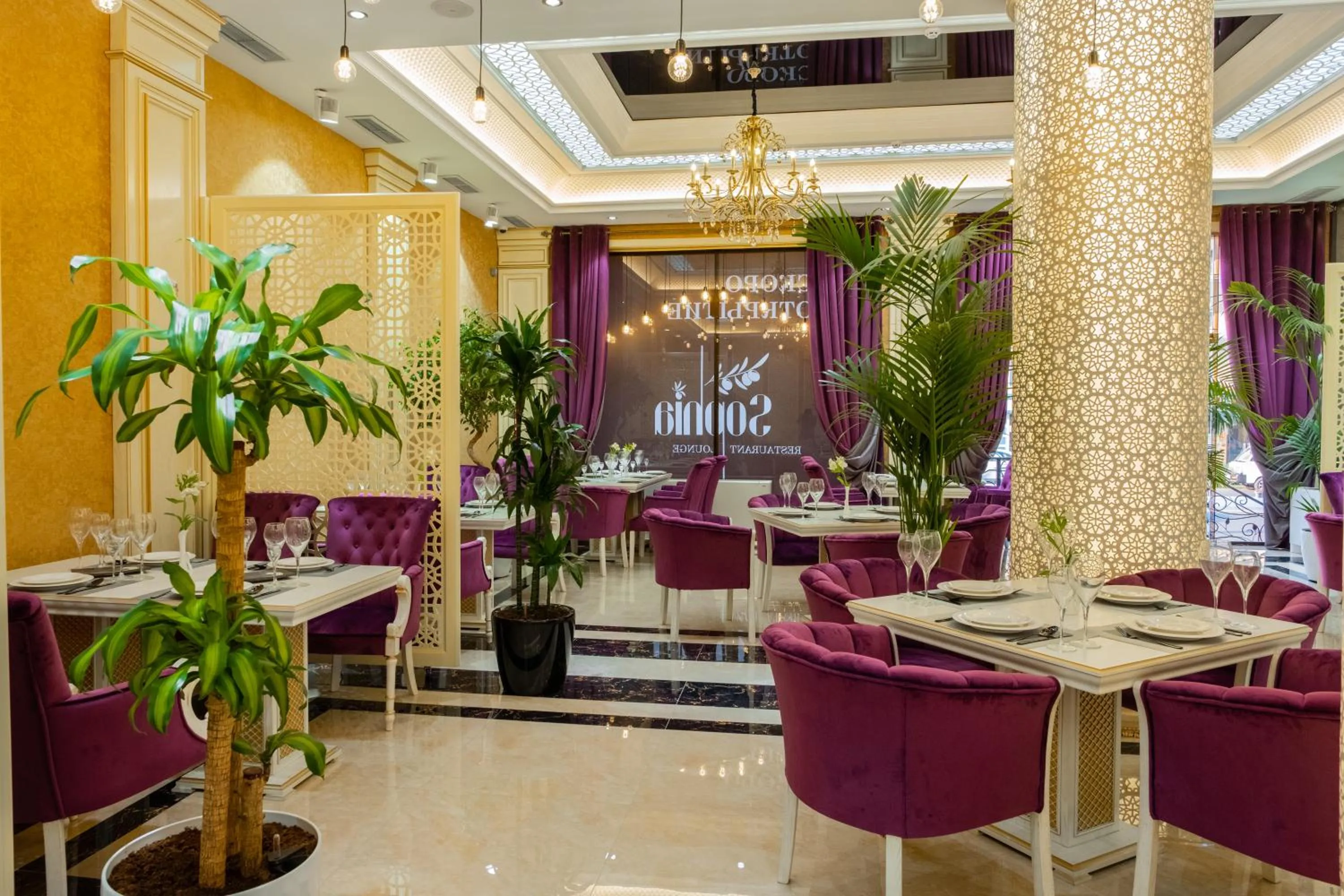 Restaurant/places to eat in DiliMah Premium Luxury