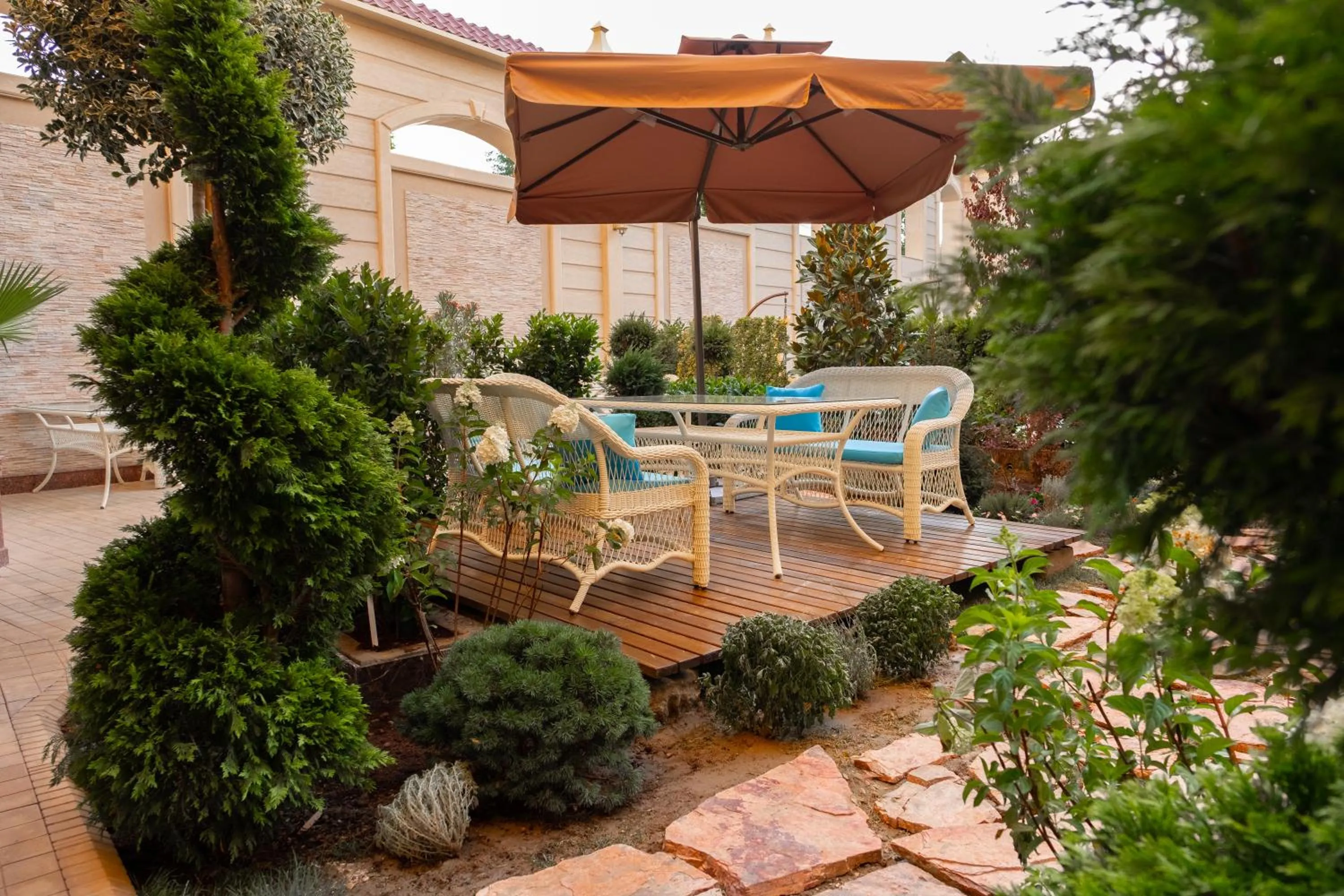 Restaurant/places to eat in DiliMah Premium Luxury