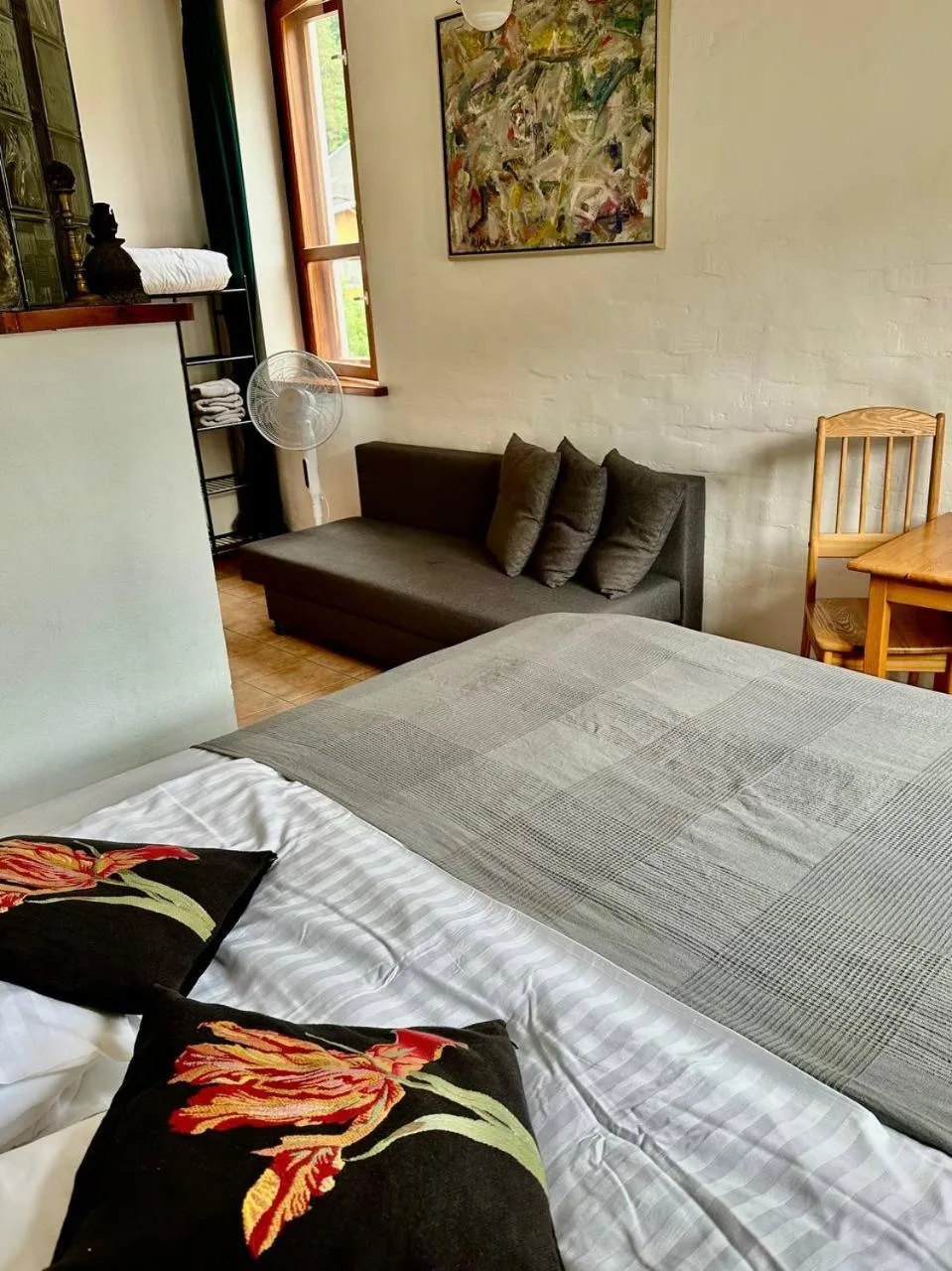 Bedroom, Bed in House of Sun