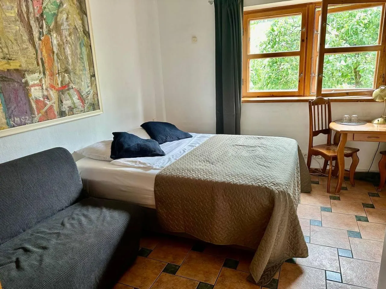 Bedroom, Bed in House of Sun