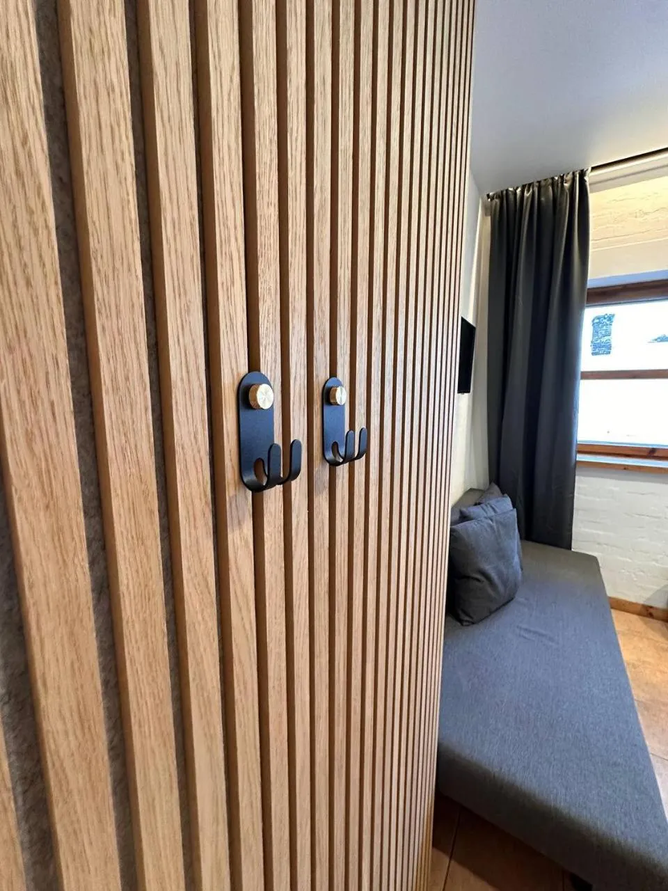 Seating area, Bed in House of Sun