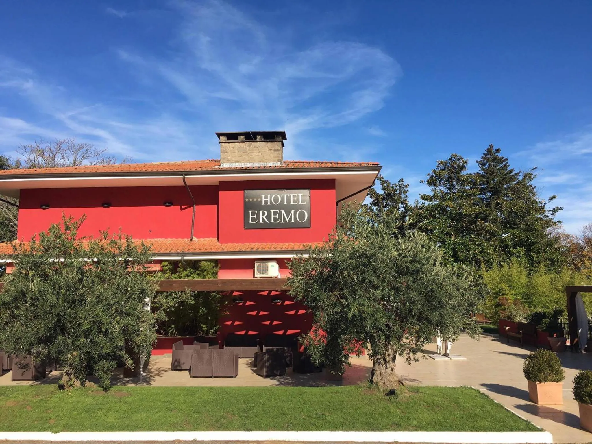 Facade/entrance in Hotel Eremo