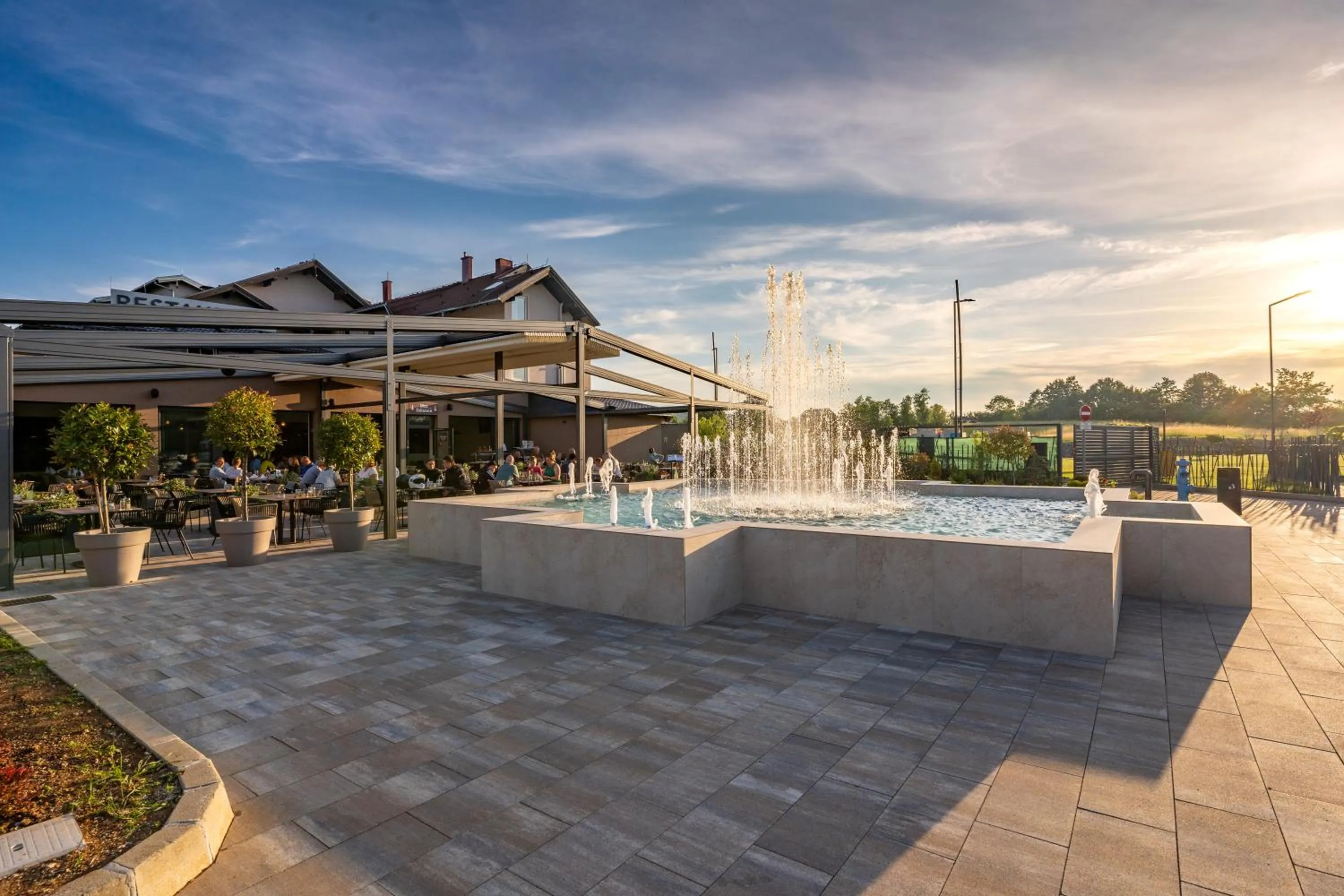 Restaurant/places to eat in Hotel Mirjana & Rastoke