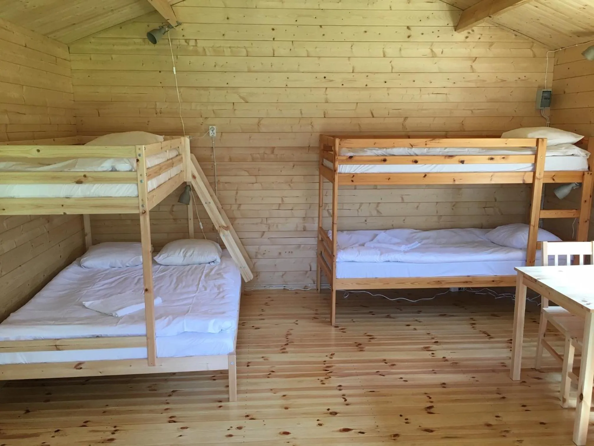 bunk bed, Bed in Viking Motel