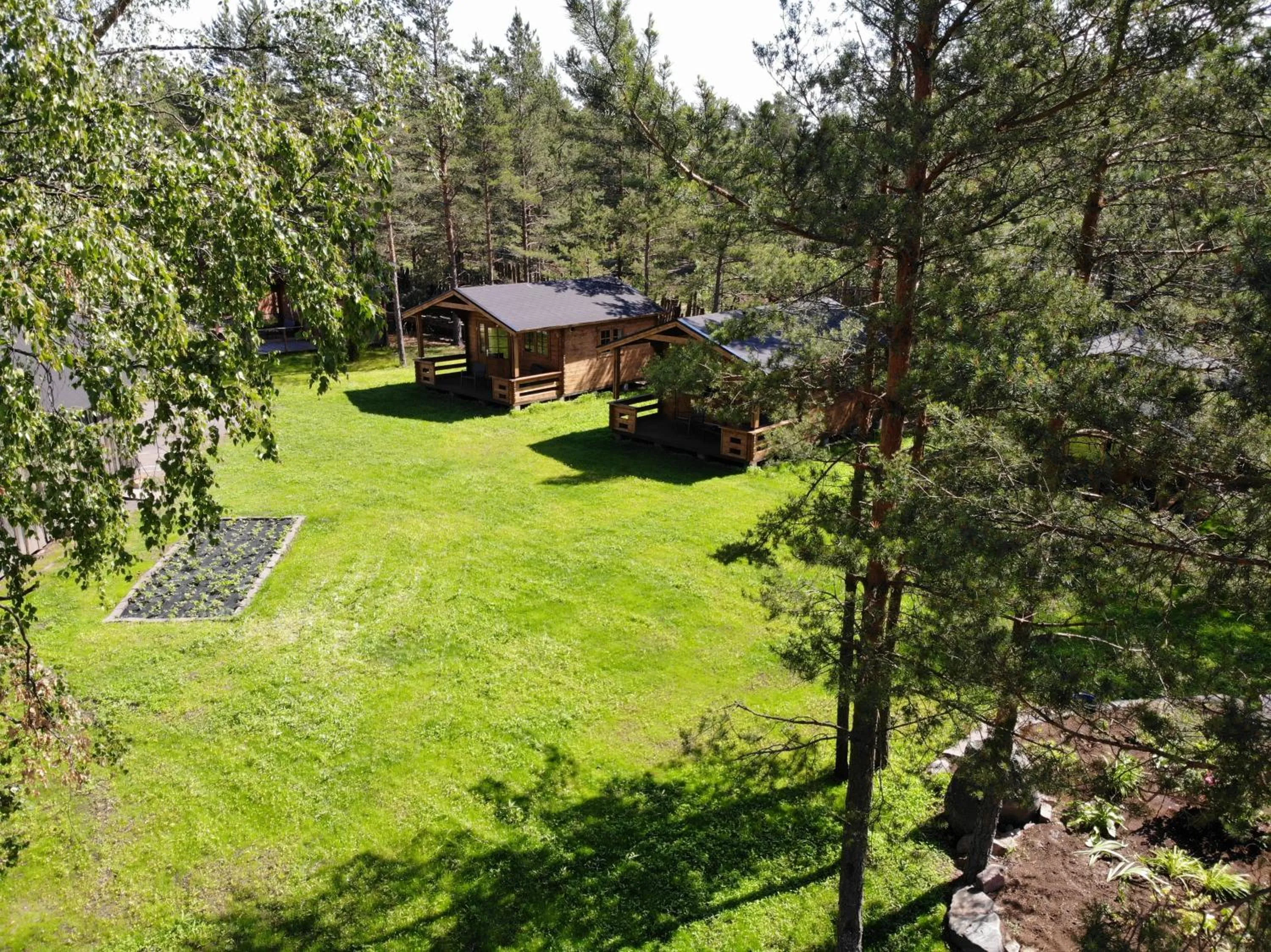 Garden in Viking Motel