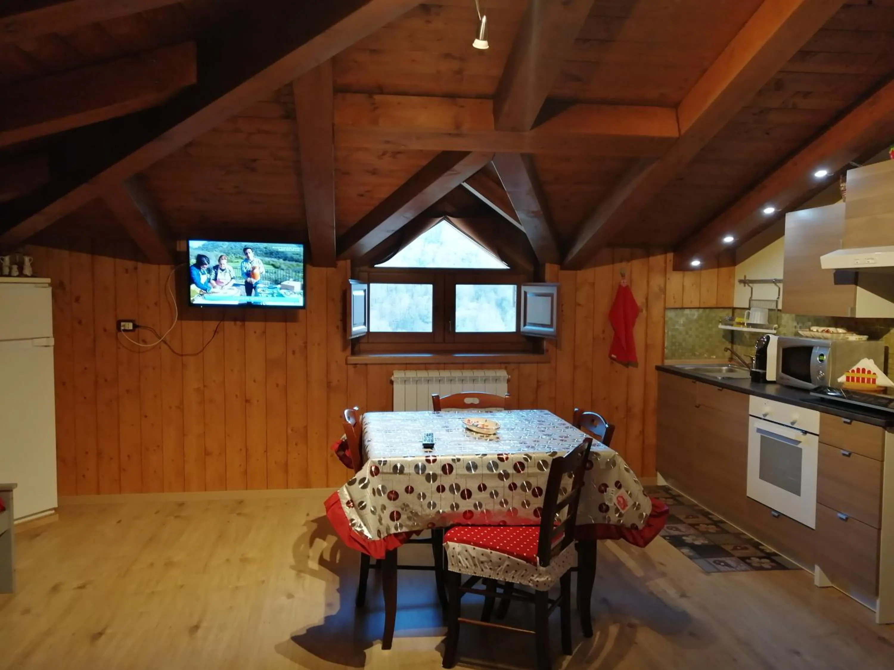 Dining area in B&B Il Ghiro-Country House