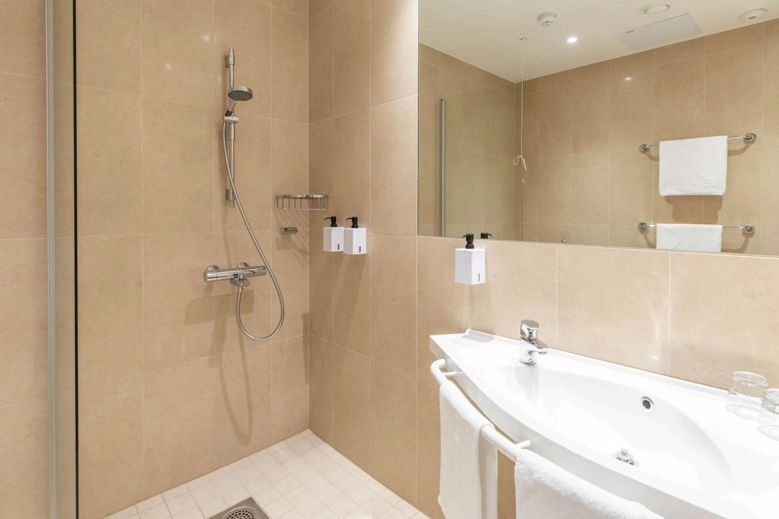 Bathroom in Scandic Atlas