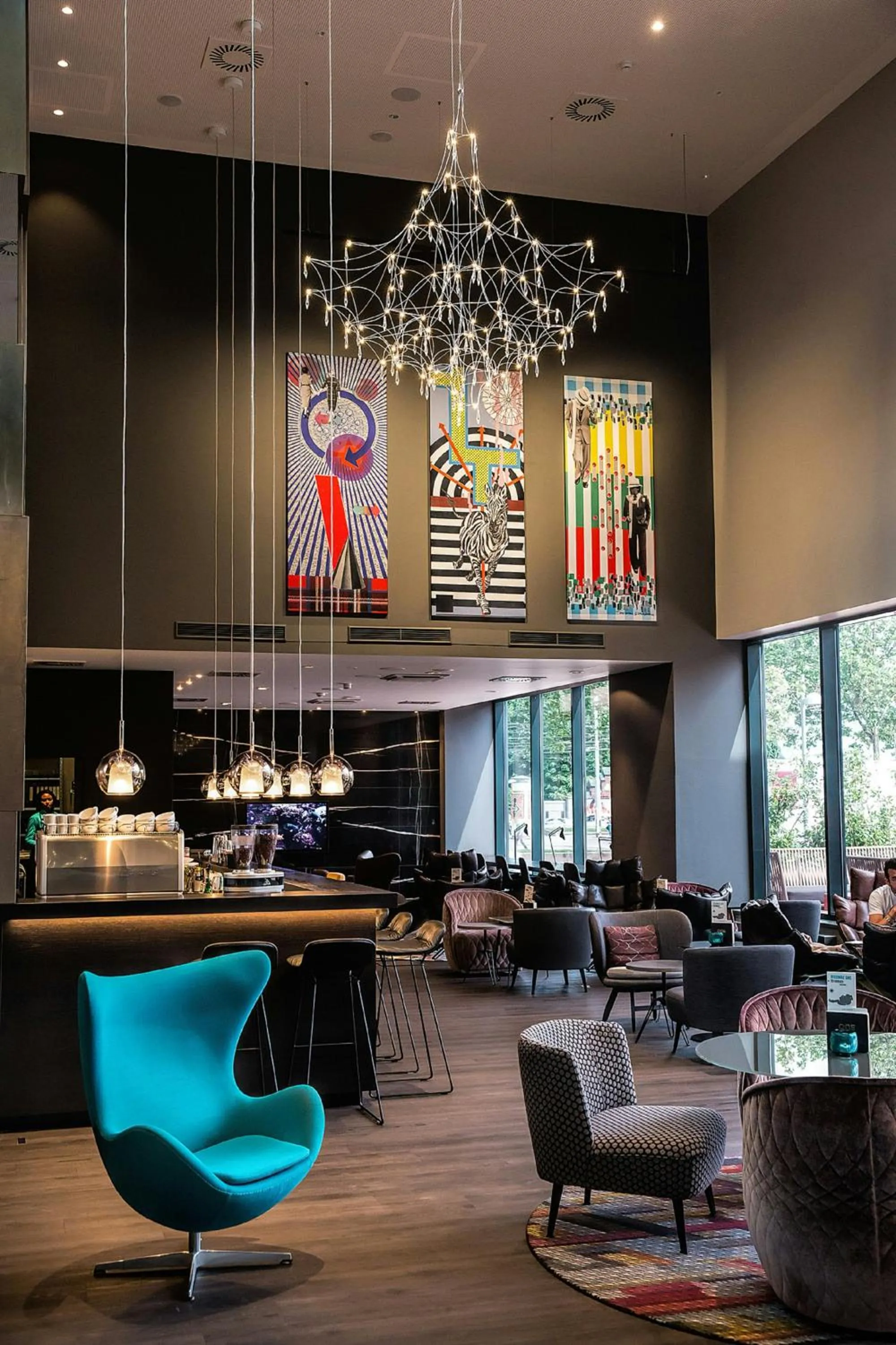 Lounge or bar in Motel One Wien Westbahnhof