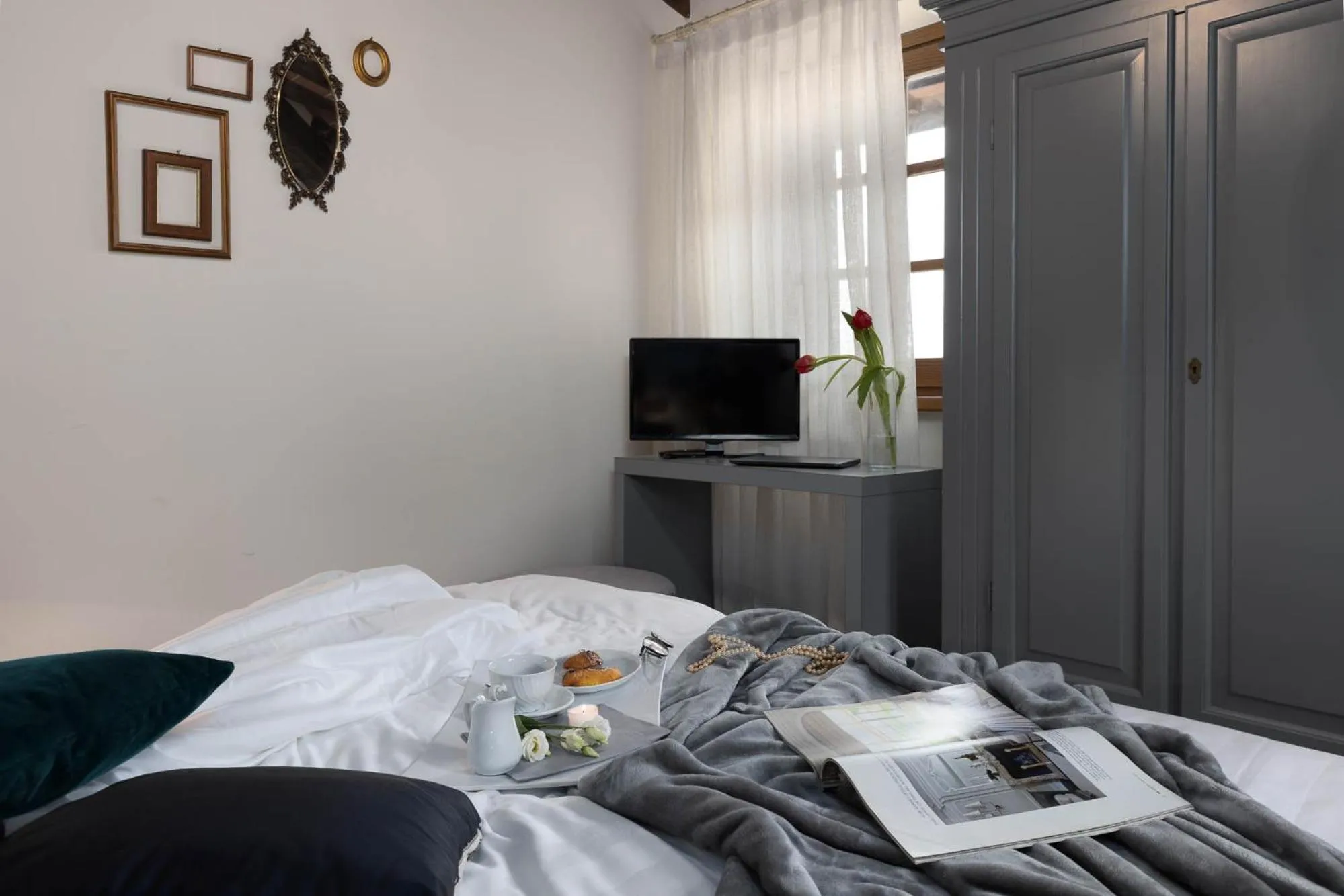 Bedroom, Bed in DormiVeglia B&B