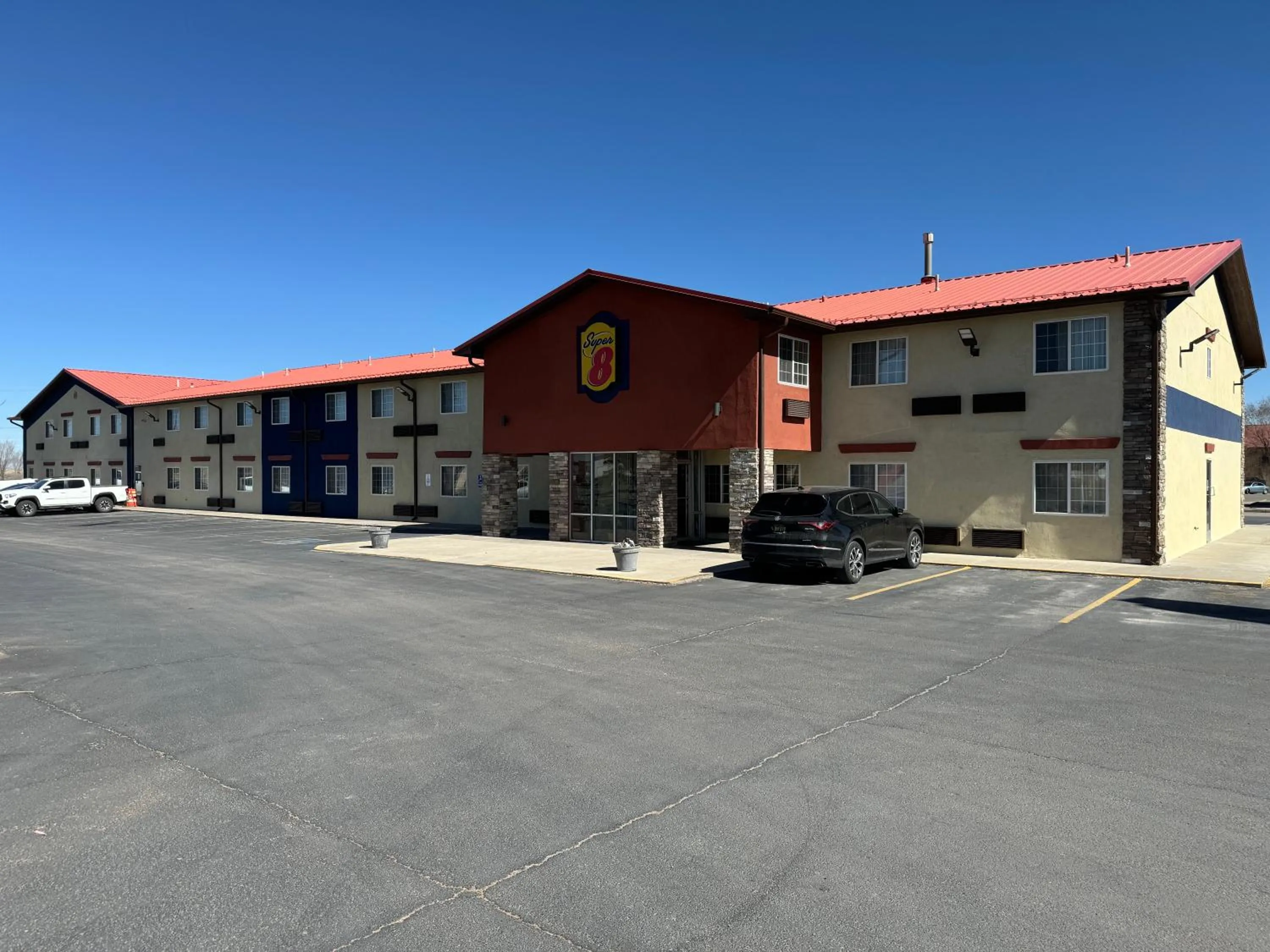 Property building in Super 8 by Wyndham Moriarty