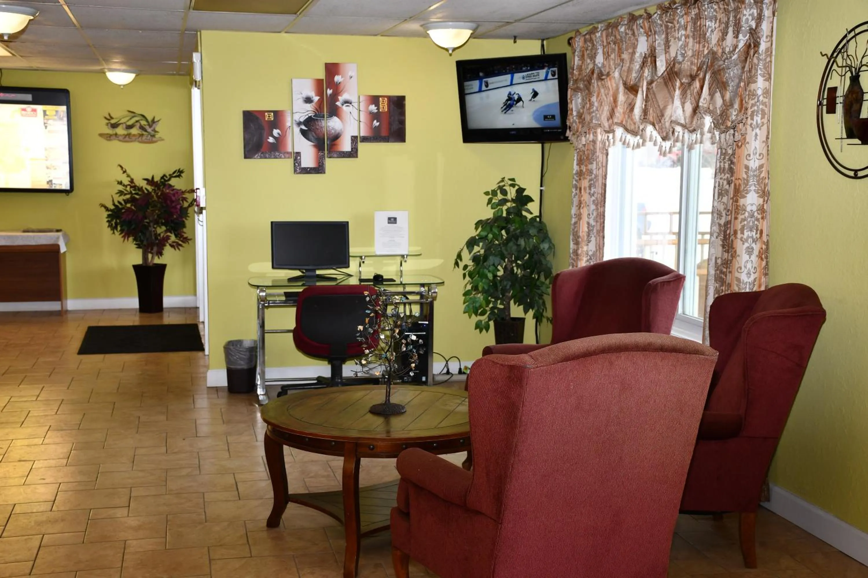 Lobby or reception in Regency Inn & Suites Faribault