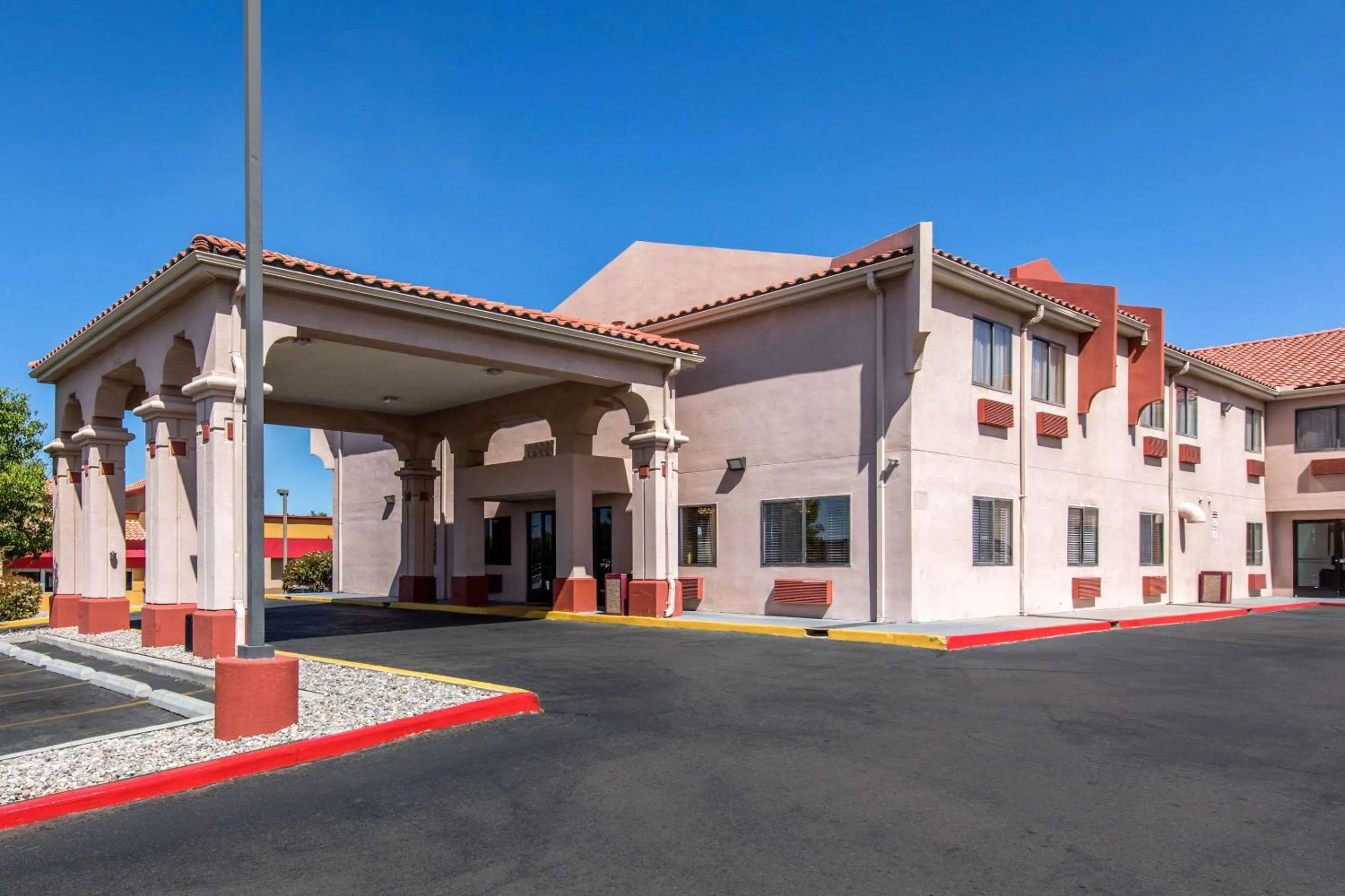 Property building in Quality Inn & Suites Albuquerque North near Balloon Fiesta Park