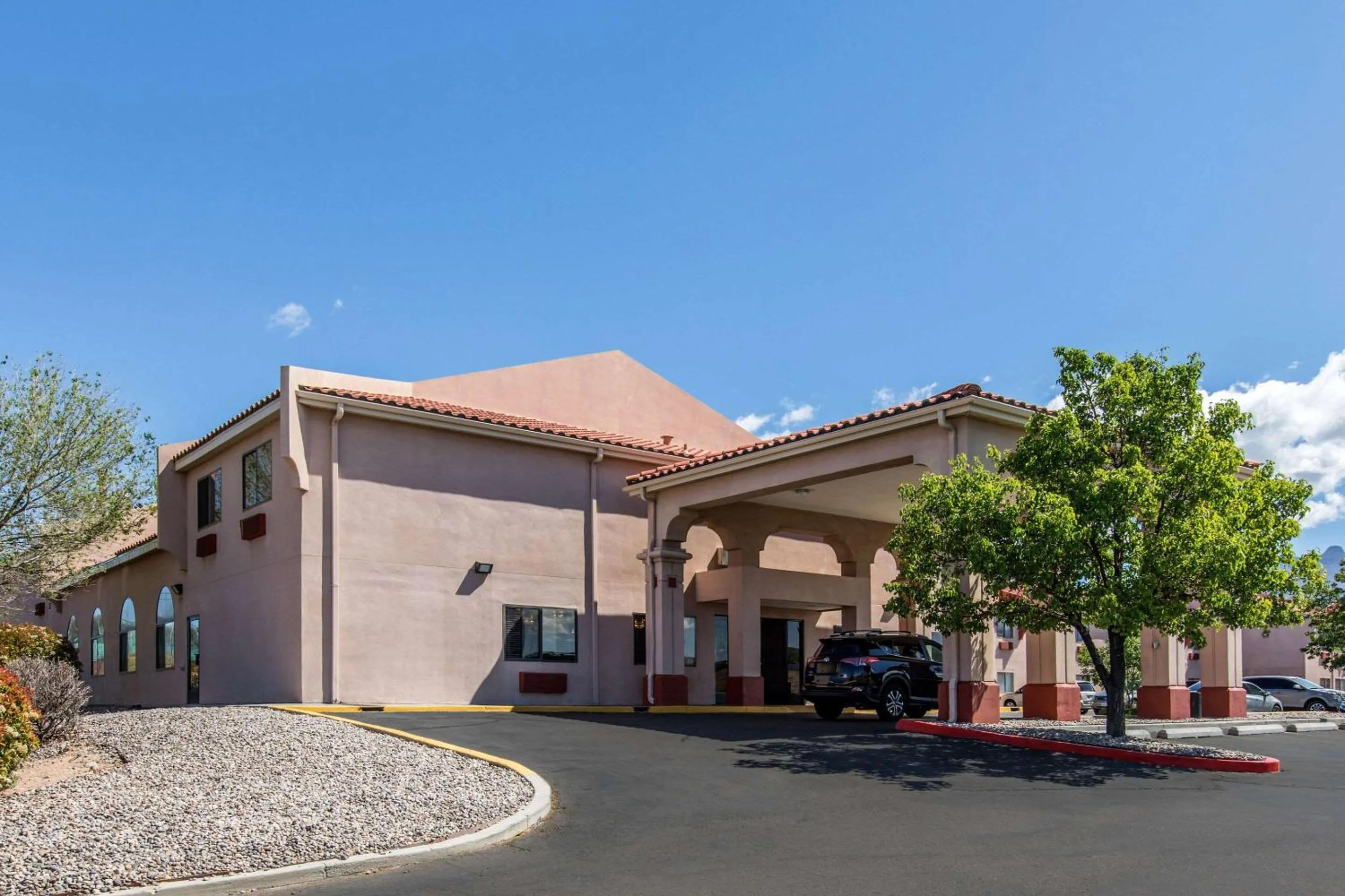 Property building in Quality Inn & Suites Albuquerque North near Balloon Fiesta Park