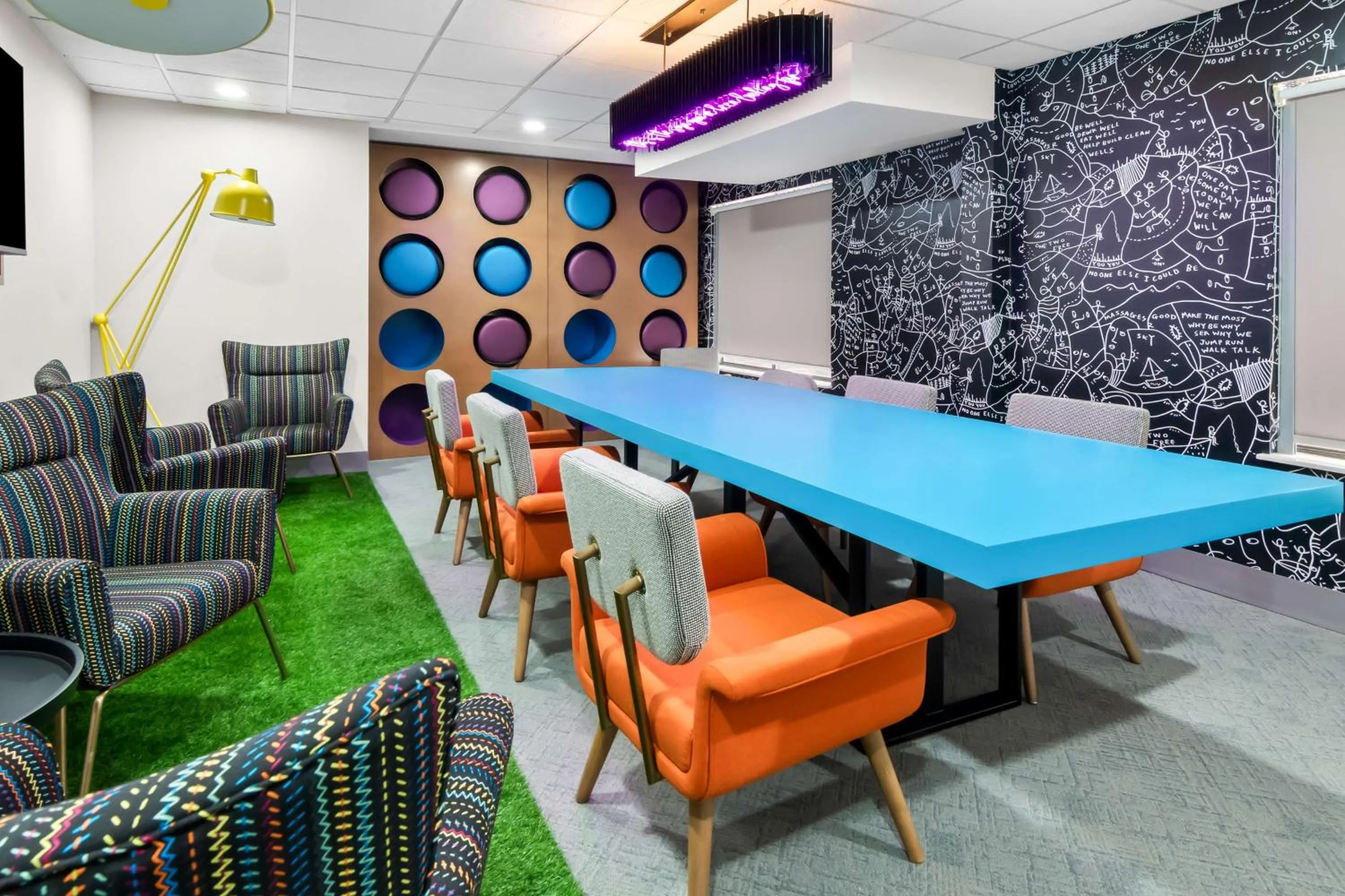 Lounge or bar in Big Country Hotel & Suites, SureStay Collection by BW