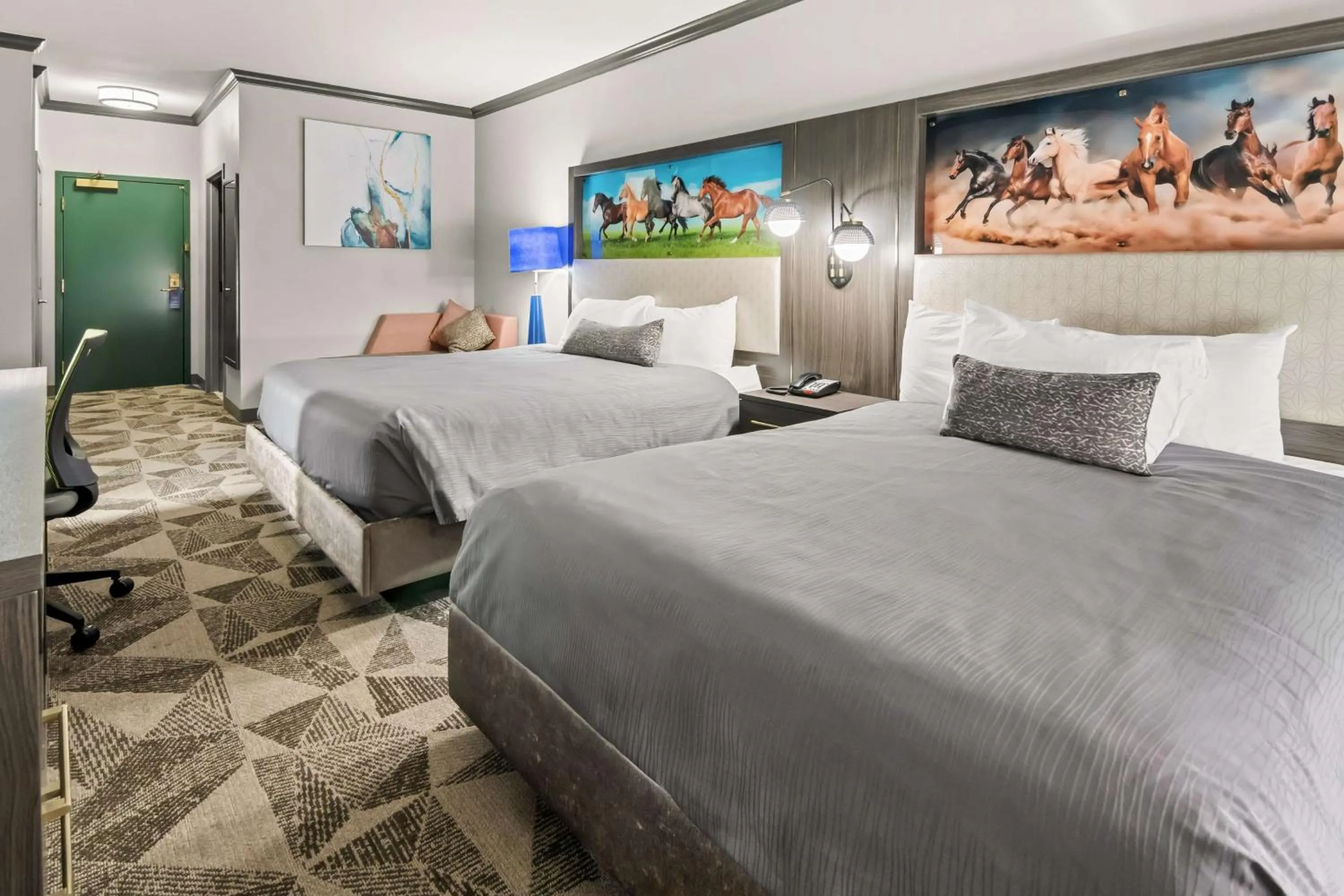 Bedroom, Bed in Big Country Hotel & Suites, SureStay Collection by BW