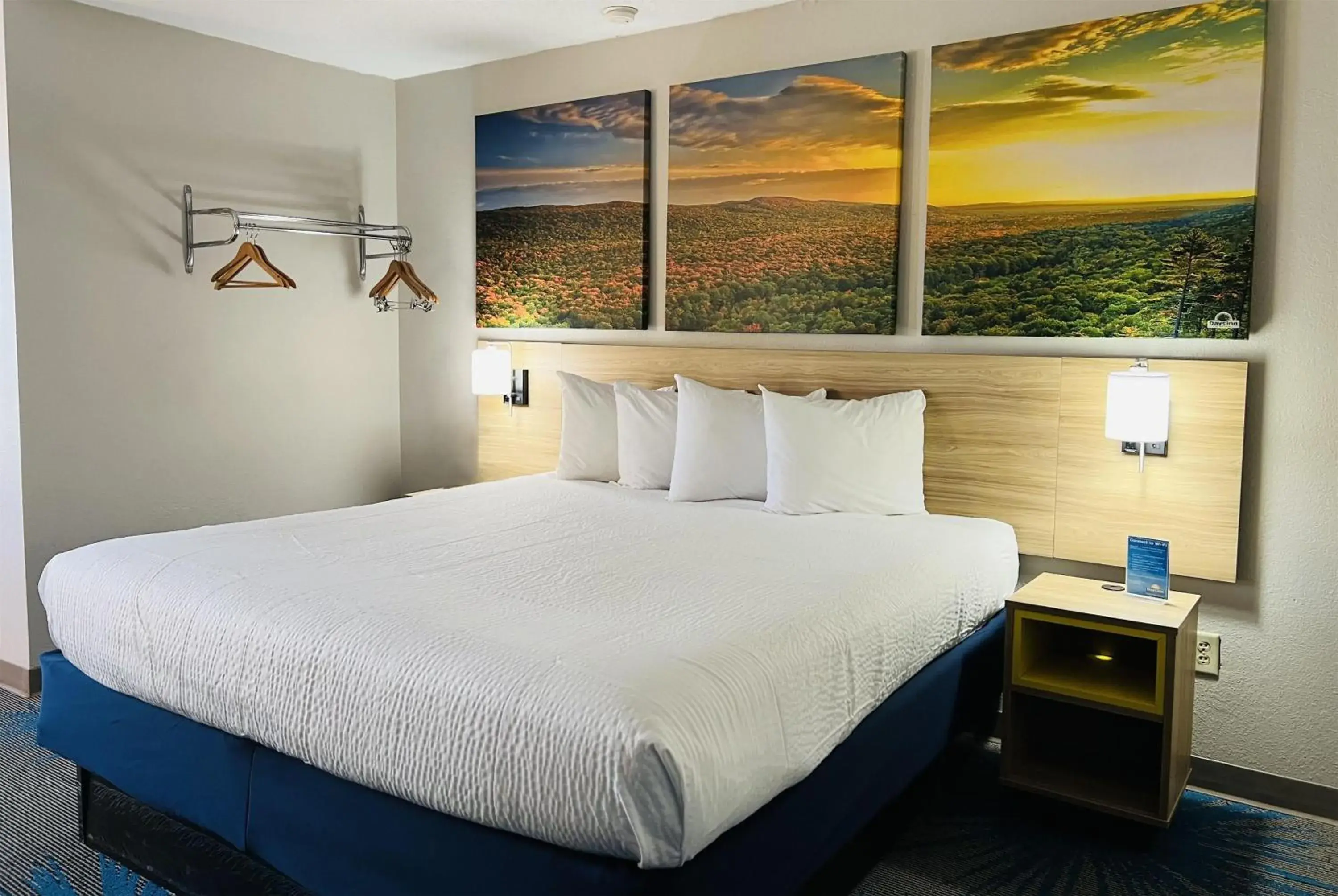 King Room- Non-Smoking in Days Inn by Wyndham Jamestown King Room- Non-Smoking in Days Inn by Wyndham Jamestown