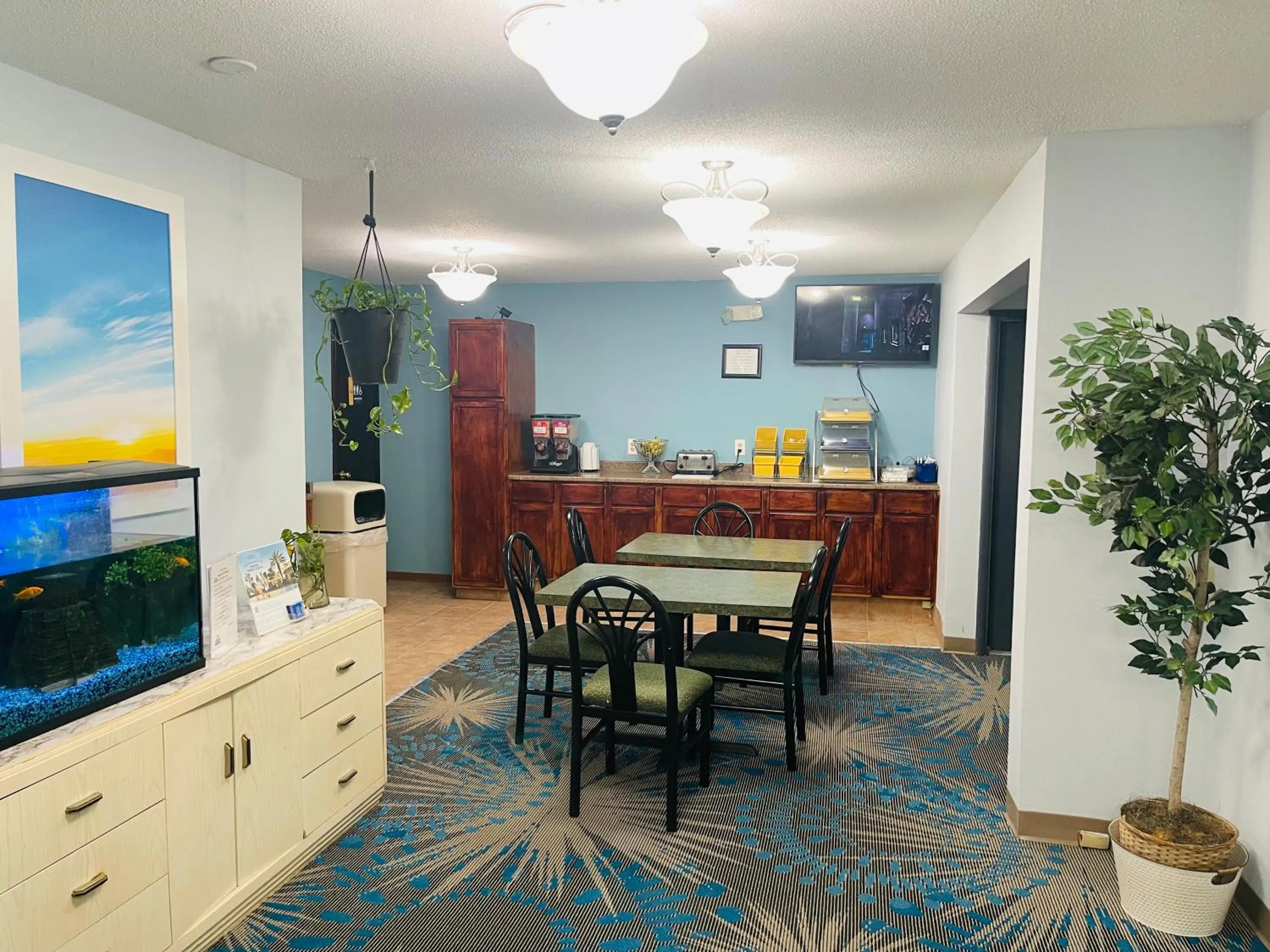 Breakfast in Days Inn by Wyndham Jamestown