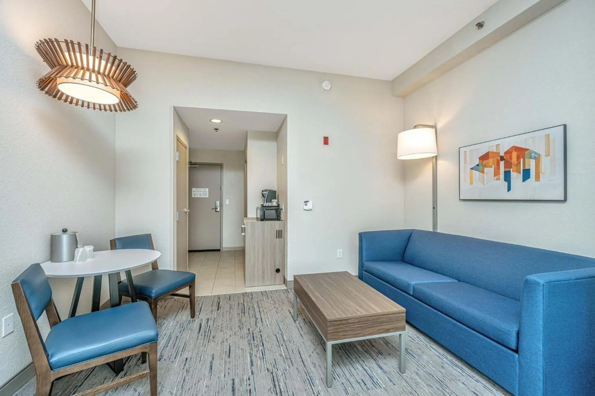 Bedroom in Holiday Inn Express & Suites Charleston Arpt-Conv Ctr Area by IHG