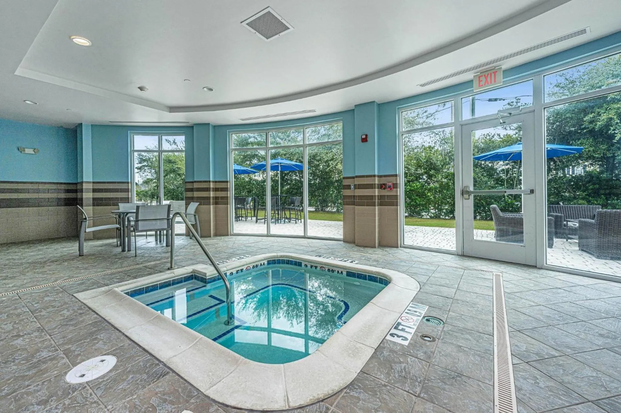 Swimming pool in Holiday Inn Express & Suites Charleston Arpt-Conv Ctr Area by IHG