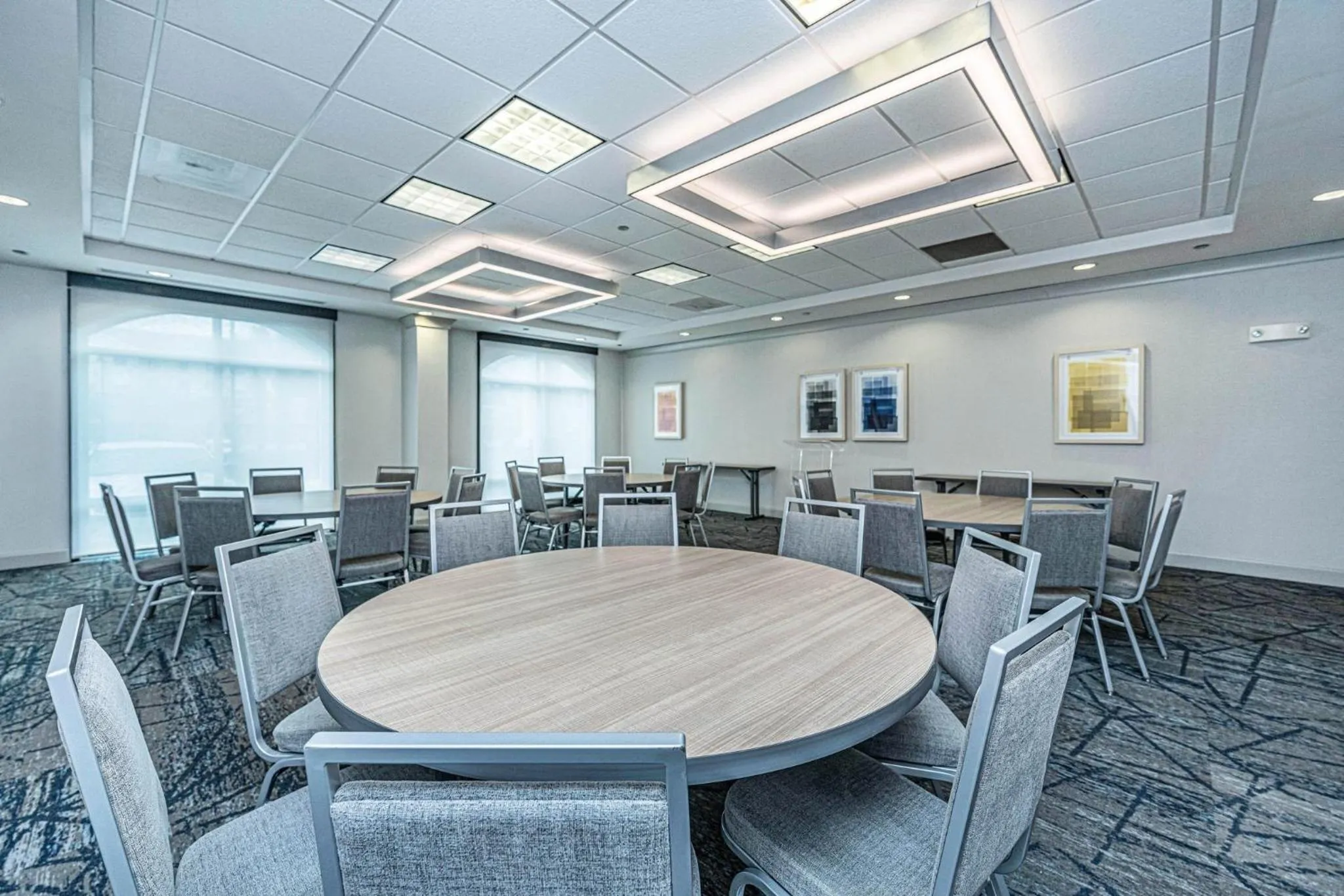 Meeting/conference room in Holiday Inn Express & Suites Charleston Arpt-Conv Ctr Area by IHG