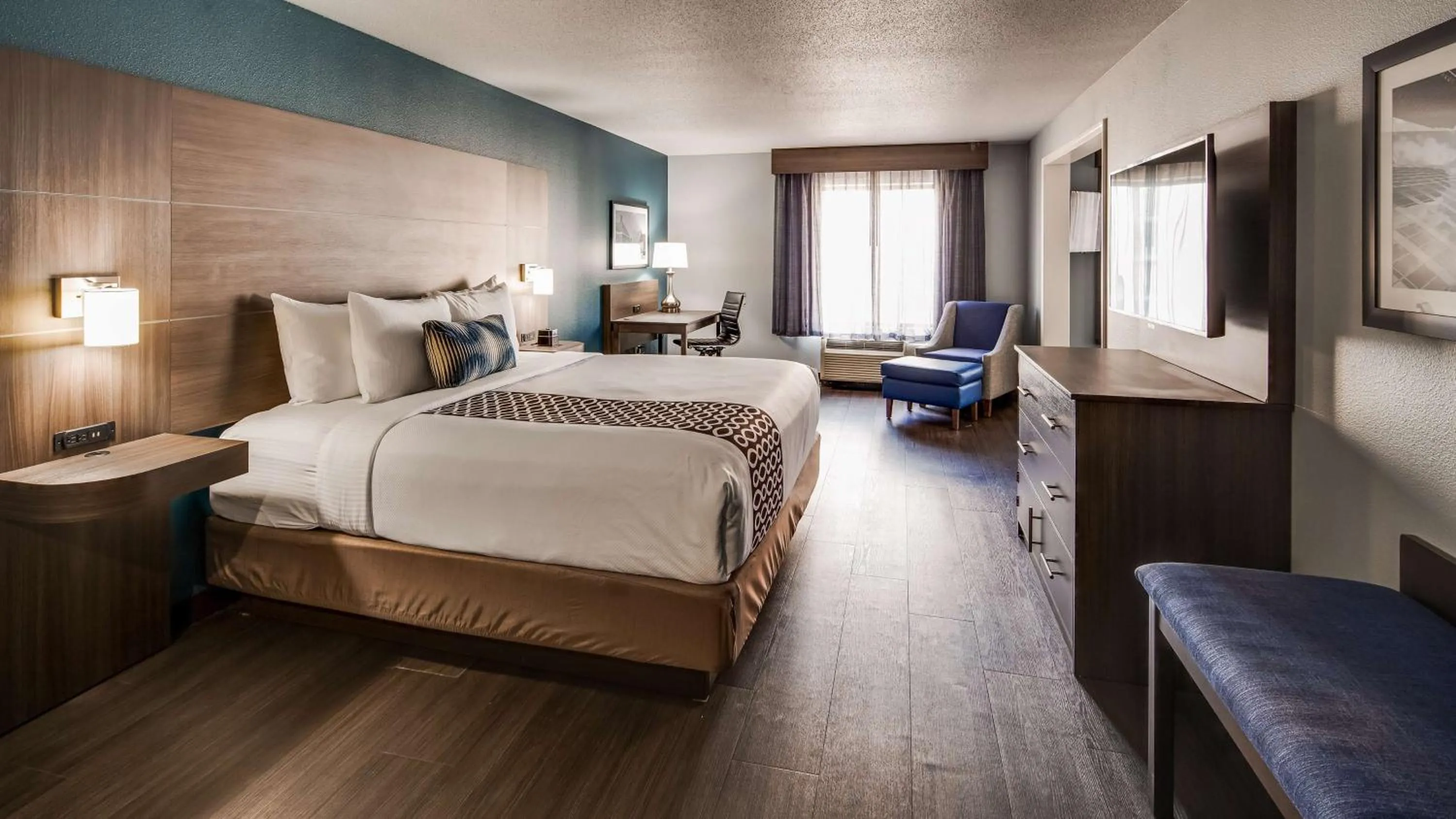 Bedroom, Bed in Best Western Plus Champaign/Urbana Inn