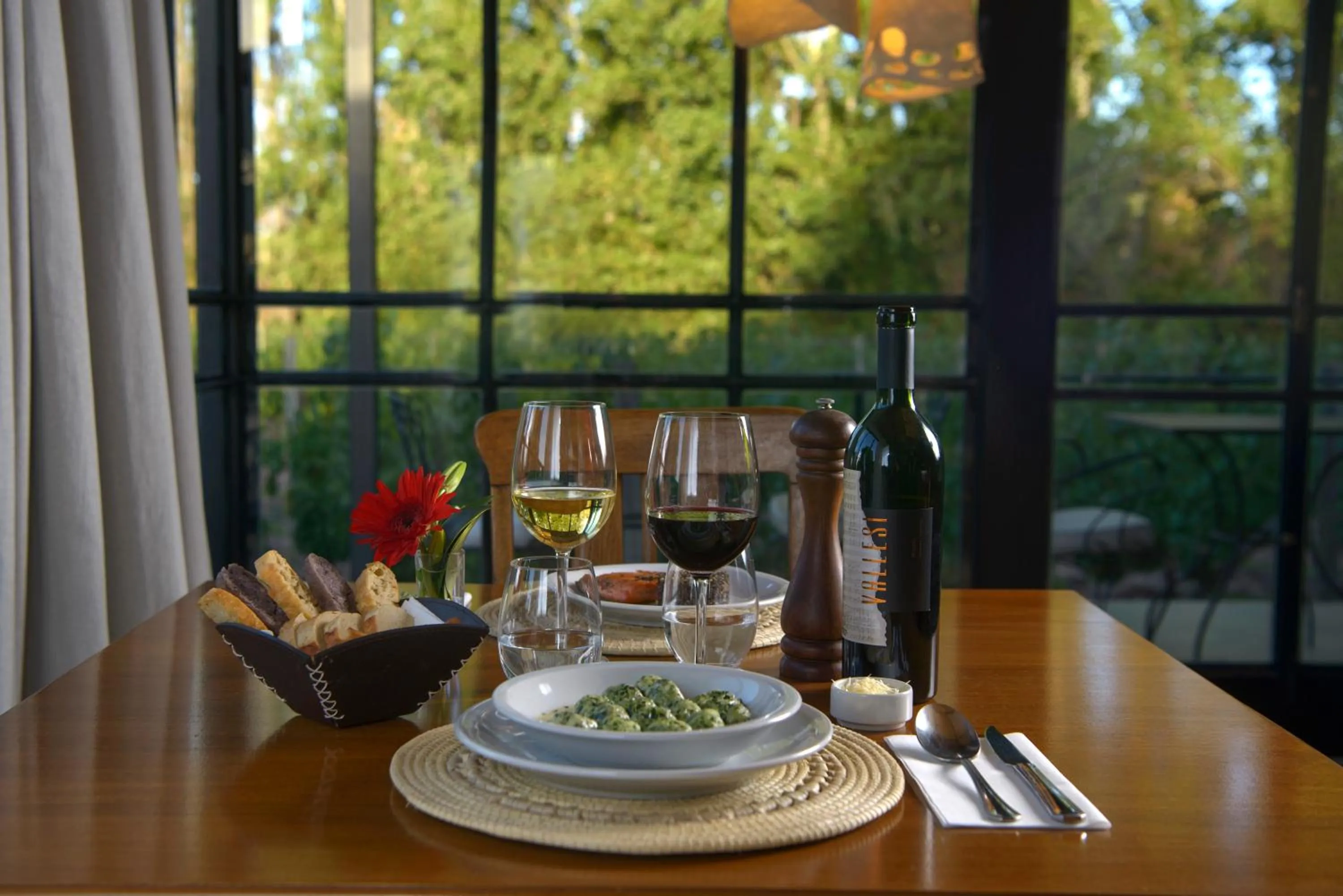 Restaurant/places to eat in Posada Verde Oliva