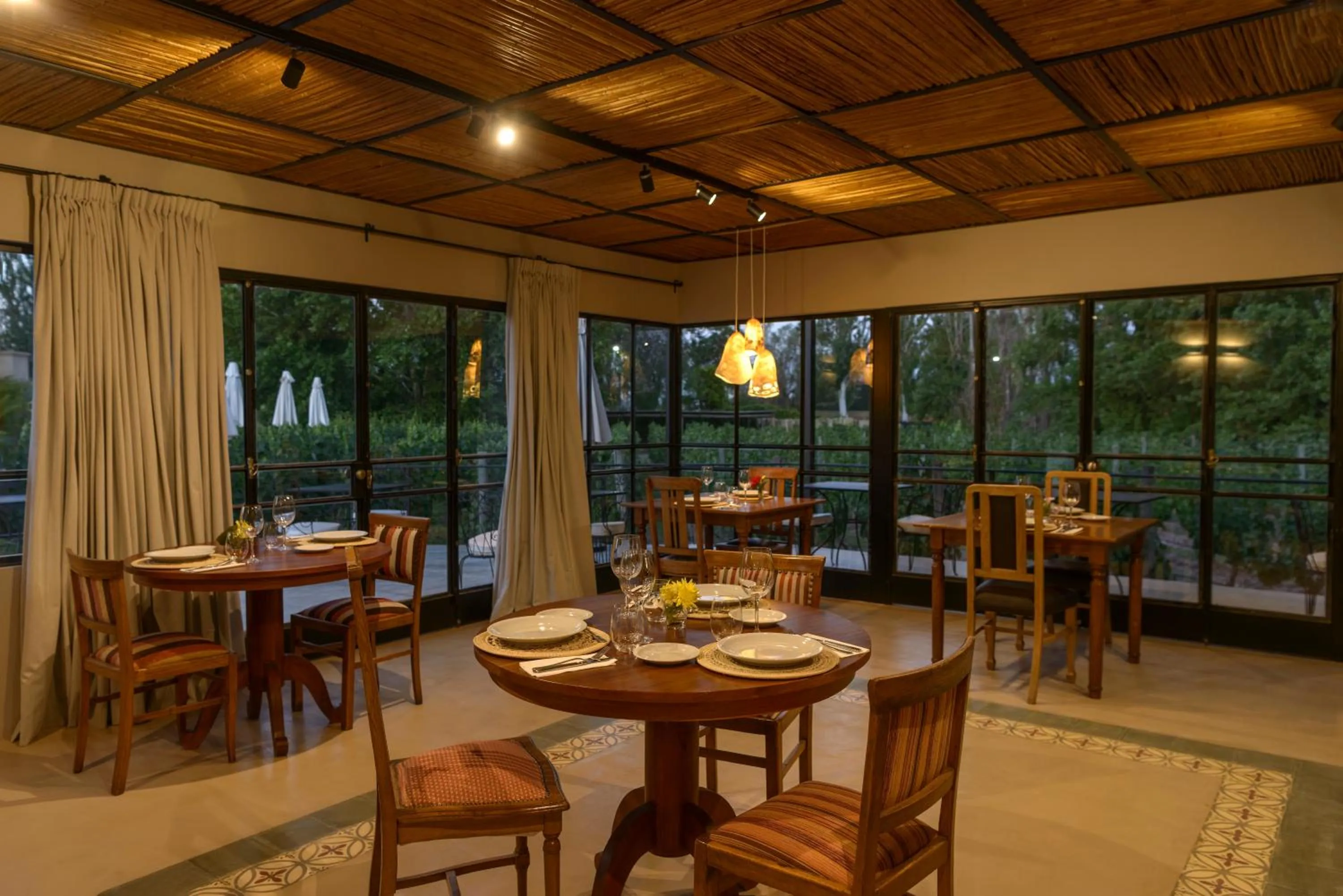 Restaurant/places to eat in Posada Verde Oliva