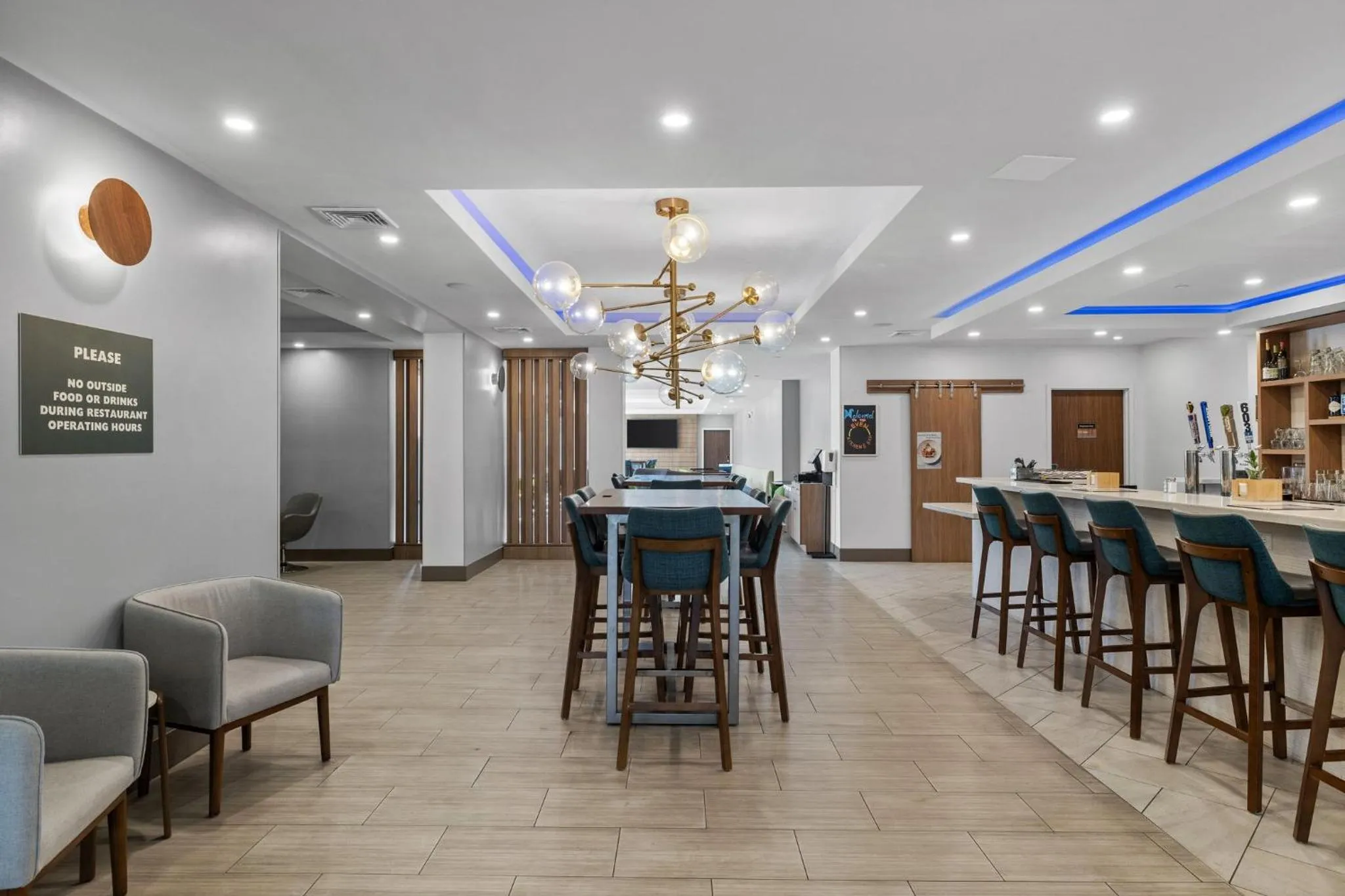 Lounge or bar in EVEN Hotel Manchester Airport by IHG