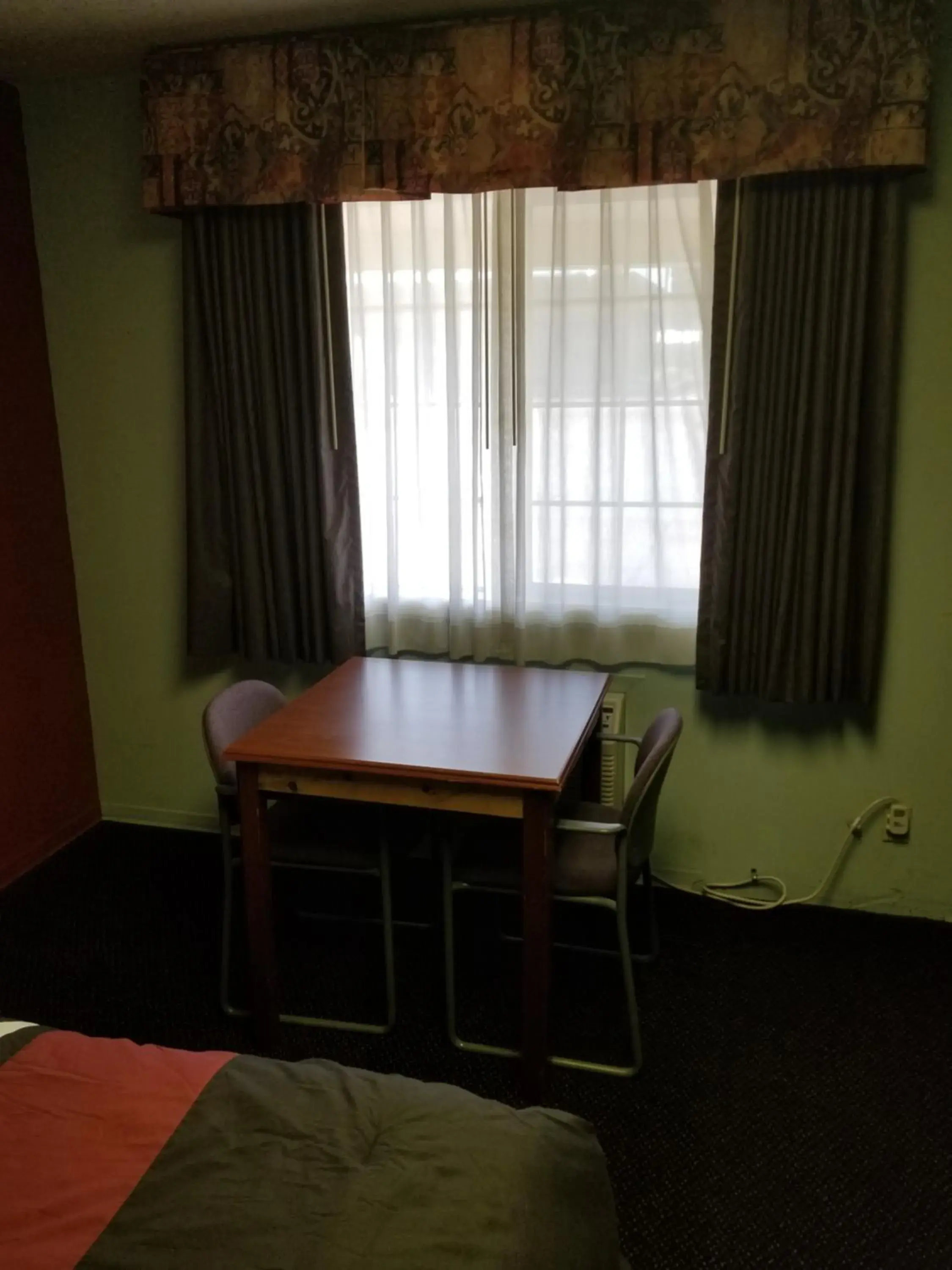 Valley Inn - Lebanon Oregon Valley Inn - Lebanon Oregon