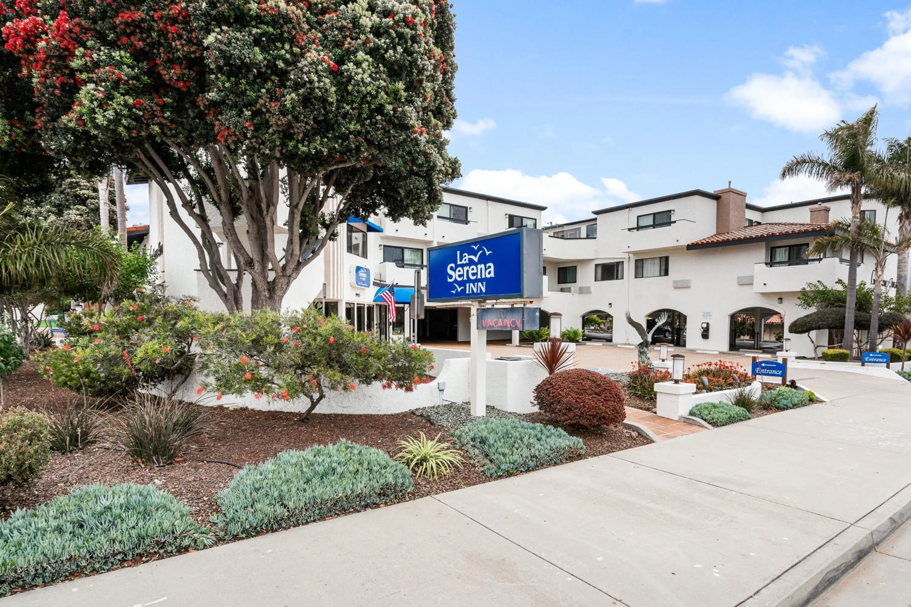 Property building in Hotel La Serena