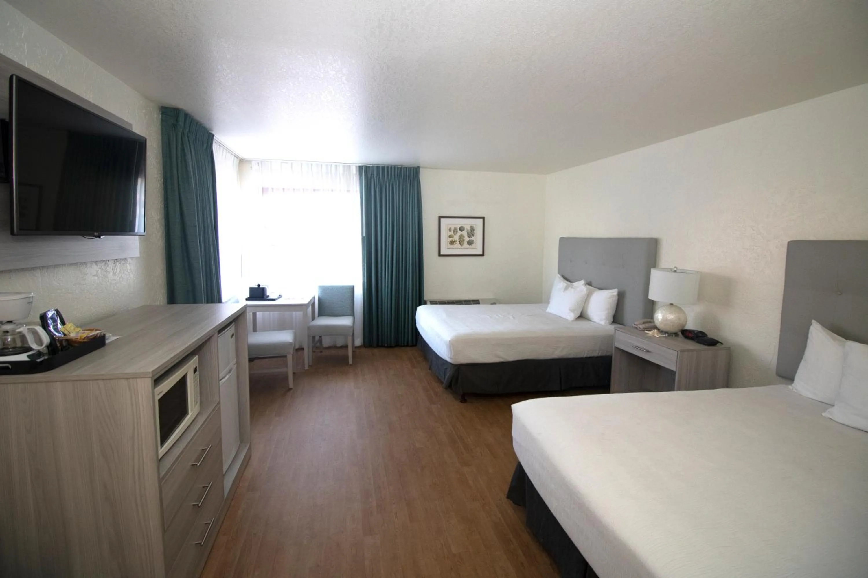 Standard Queen Room with Two Queen Beds in Hotel La Serena