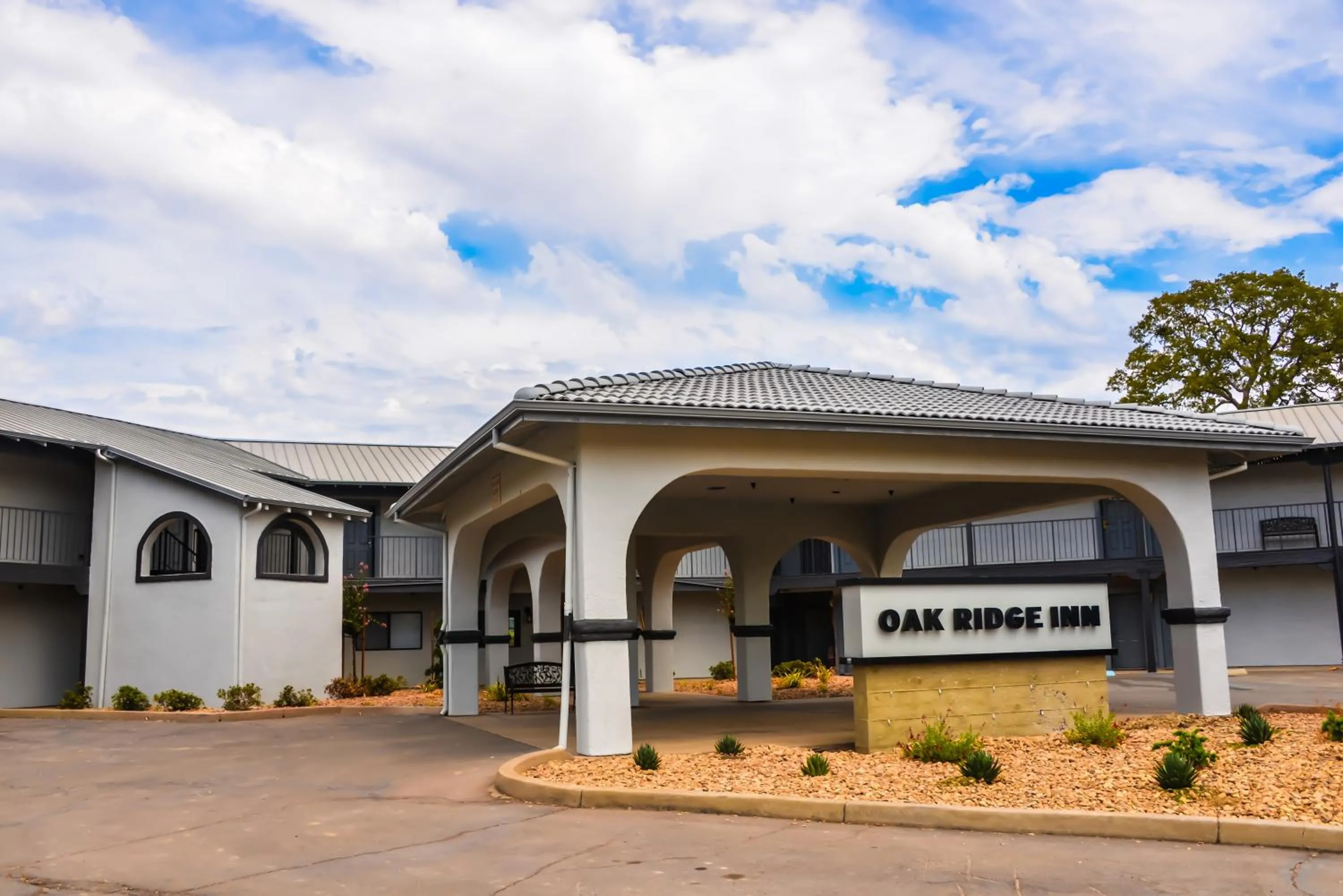 Oak Ridge Inn