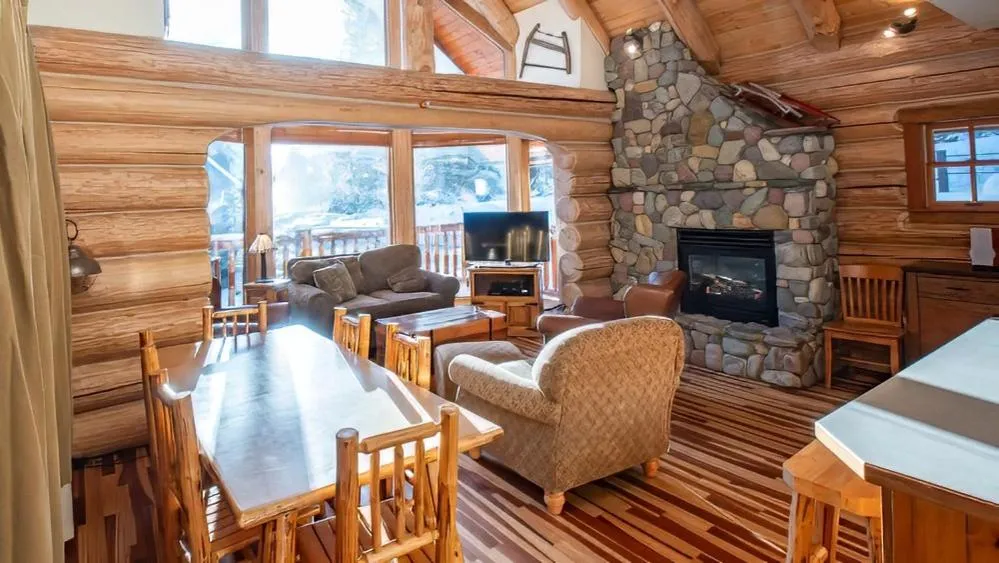 Snow Creek Cabins by Fernie Lodging Co