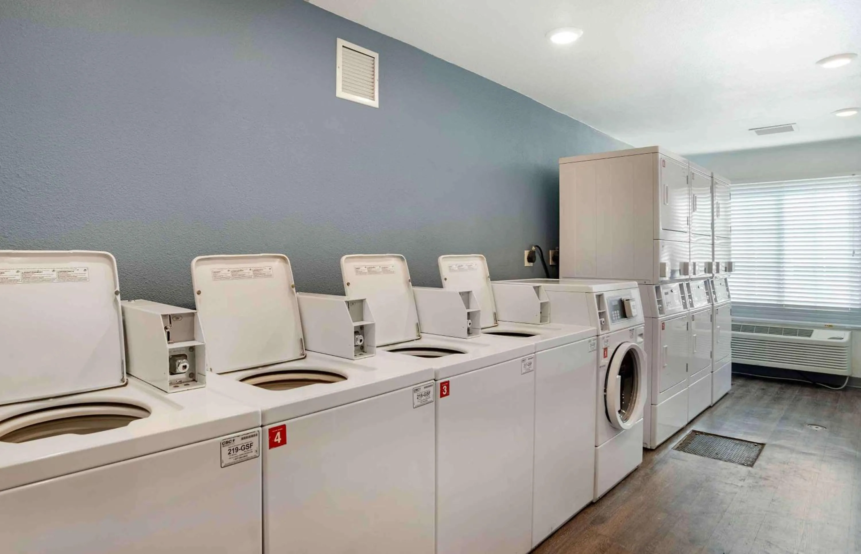 Property building in Extended Stay America Select Suites - Springdale