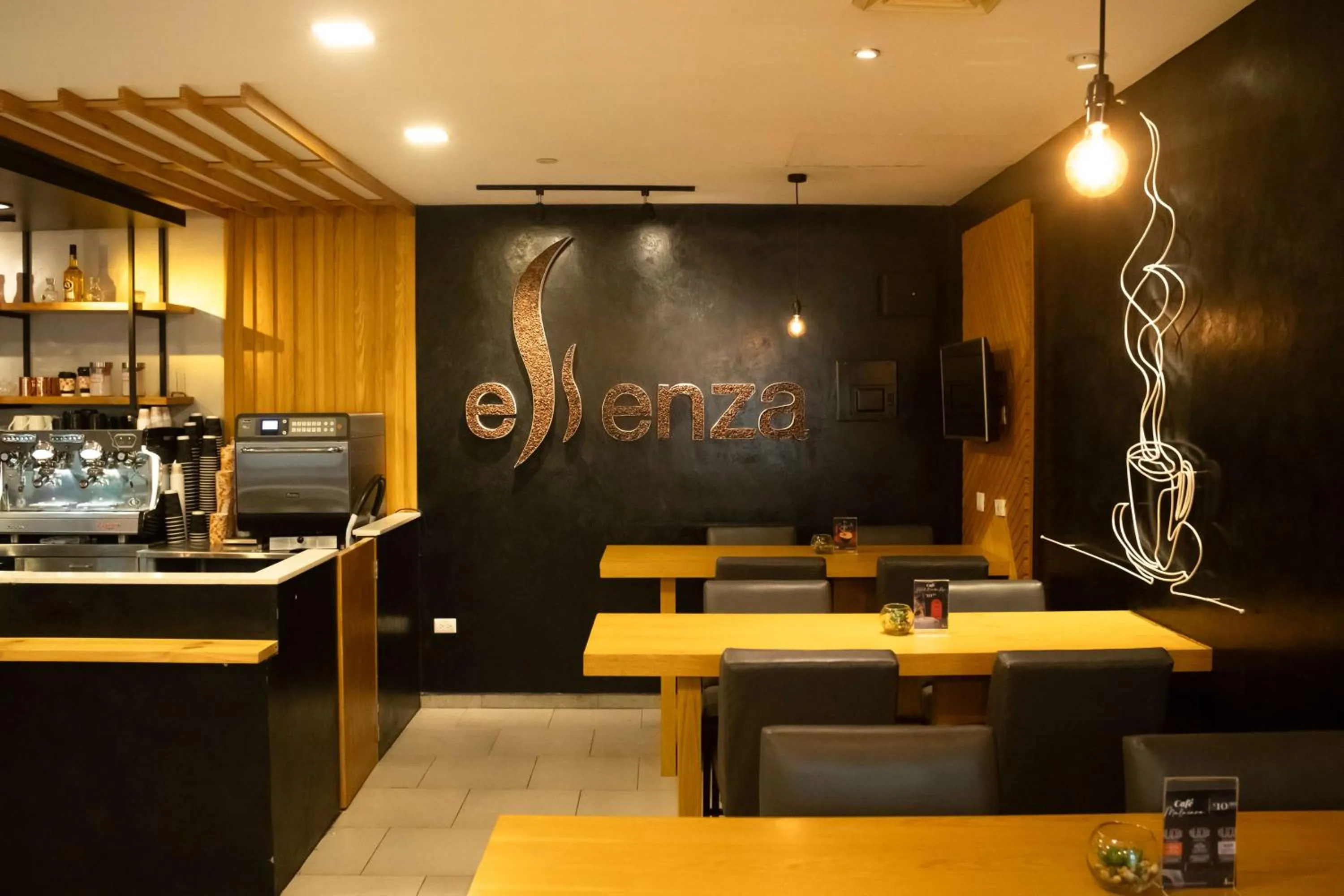 Restaurant/places to eat in Hilton San Salvador