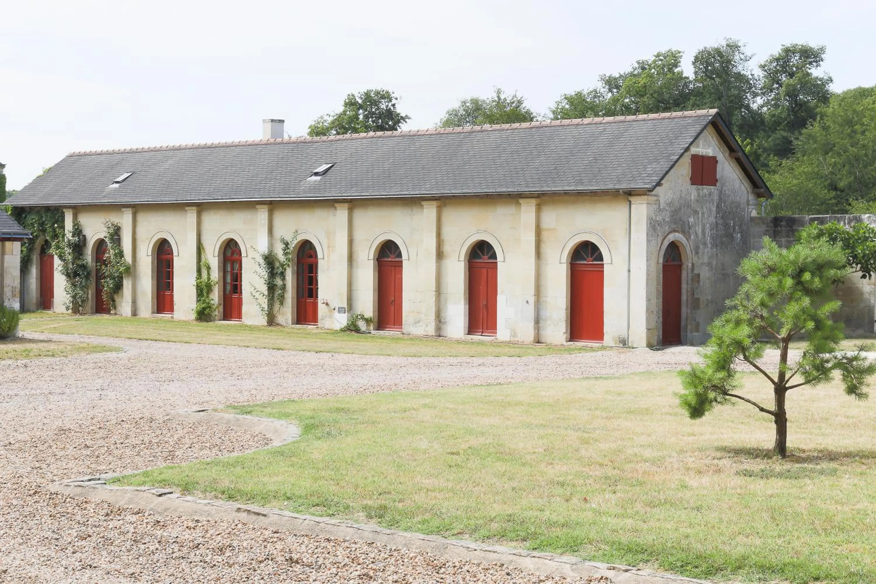 Property building in Gîte des Ecuries d'Hodebert