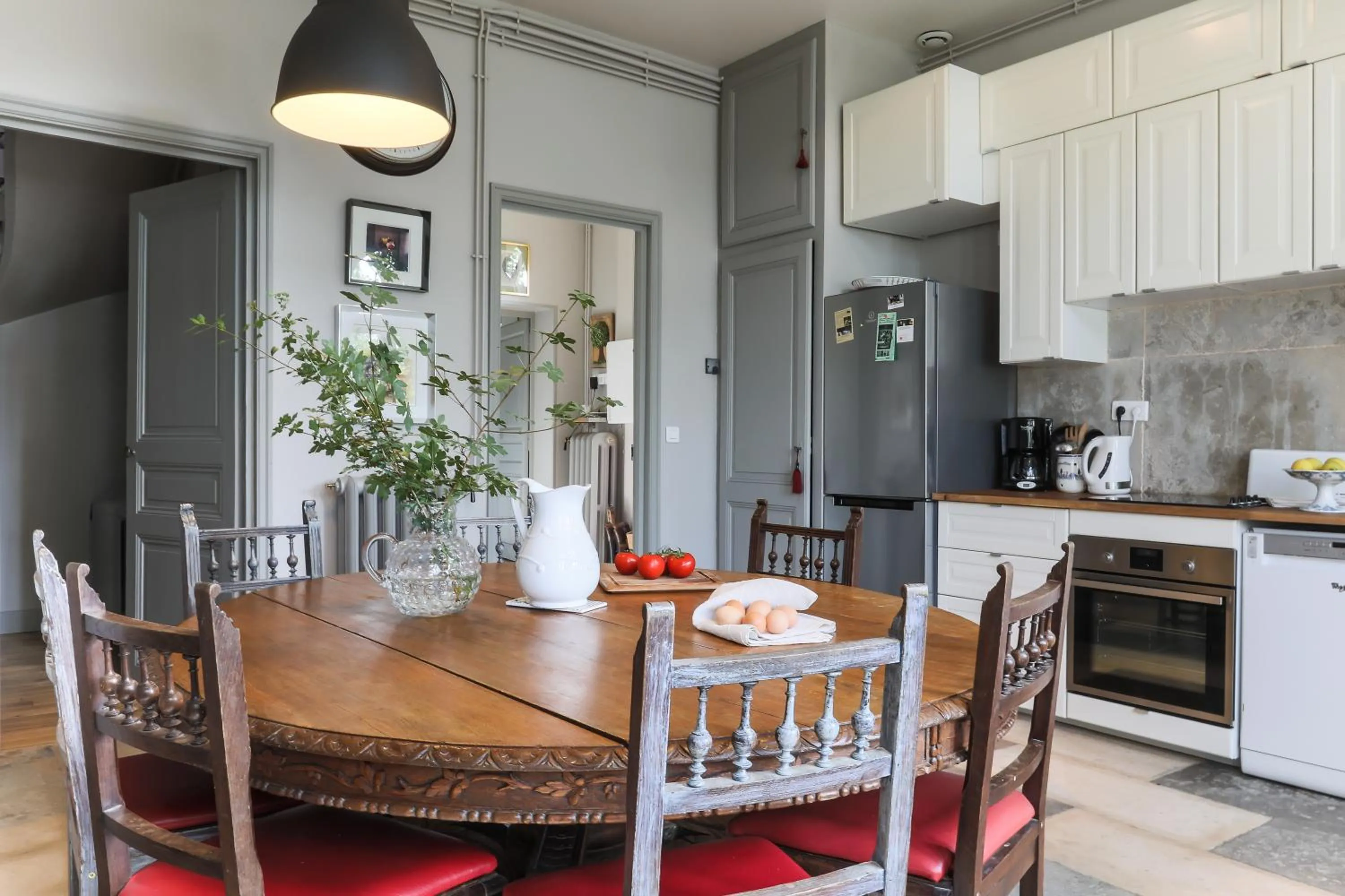 Kitchen or kitchenette in Gîte des Ecuries d'Hodebert
