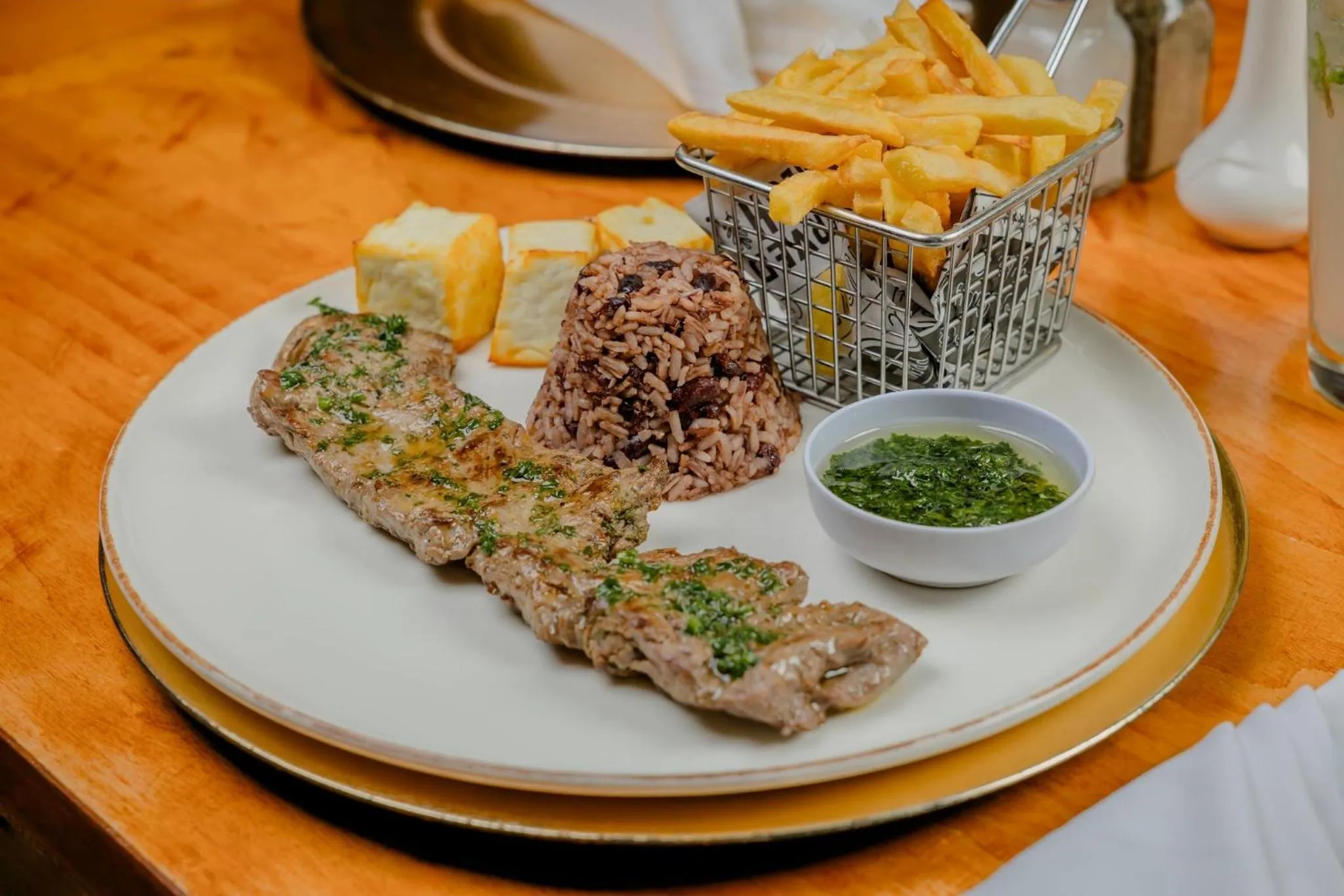 Restaurant/places to eat in Holiday Inn Convention Center by IHG