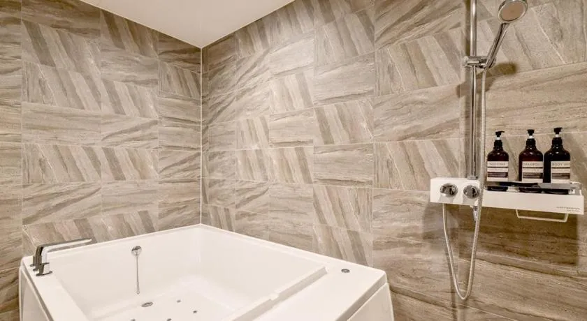 Bathroom in French code Hotel