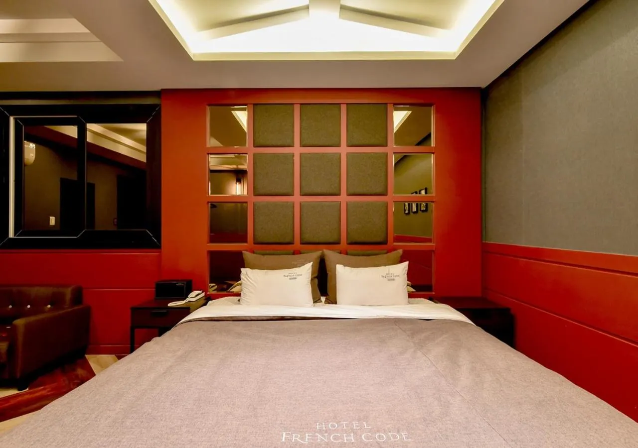 Bed in French code Hotel