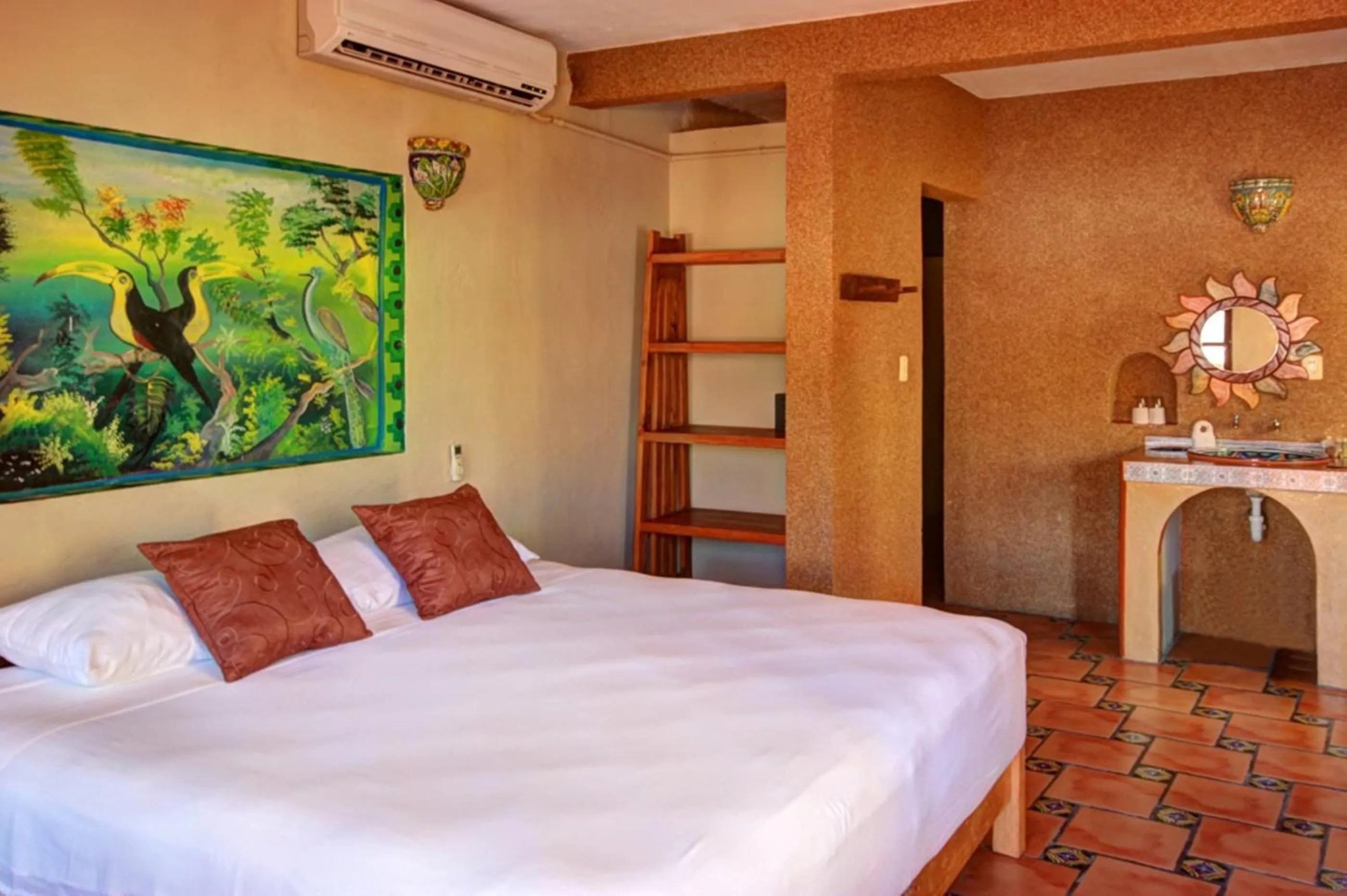 Decorative detail, Bed in Hotel Cielo