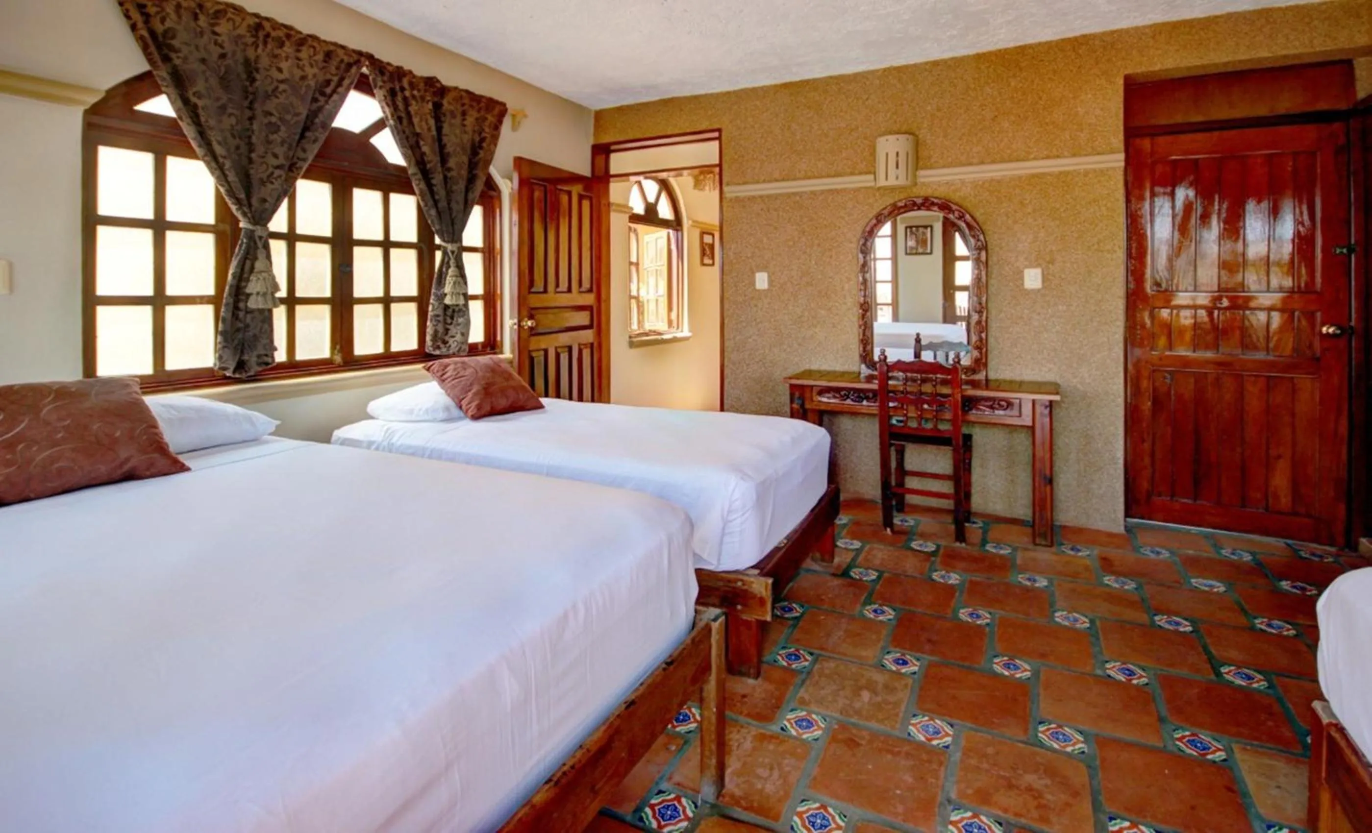 Photo of the whole room, Bed in Hotel Cielo