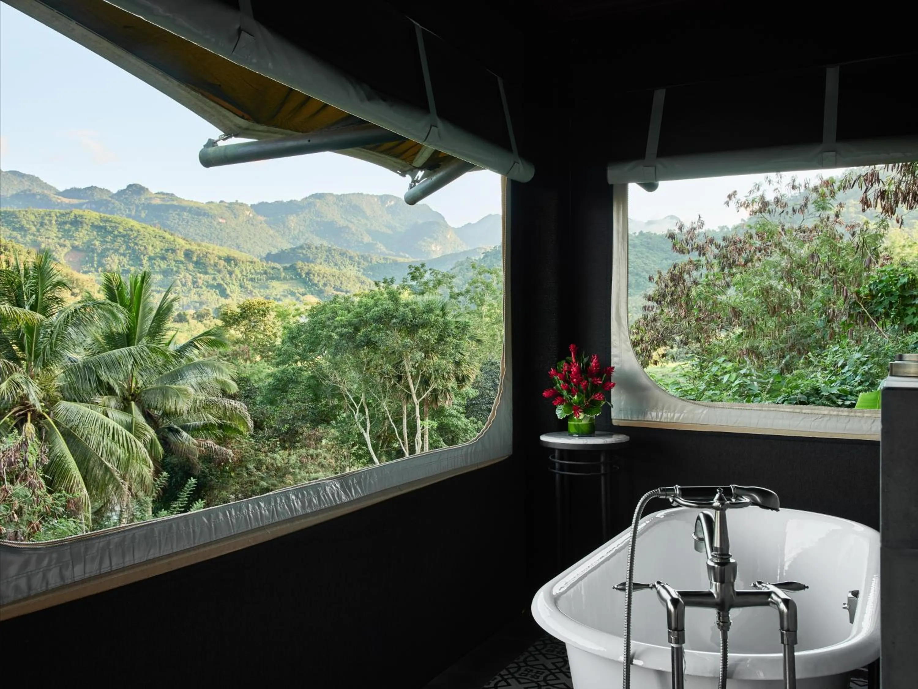 Bathroom in Rosewood Luang Prabang