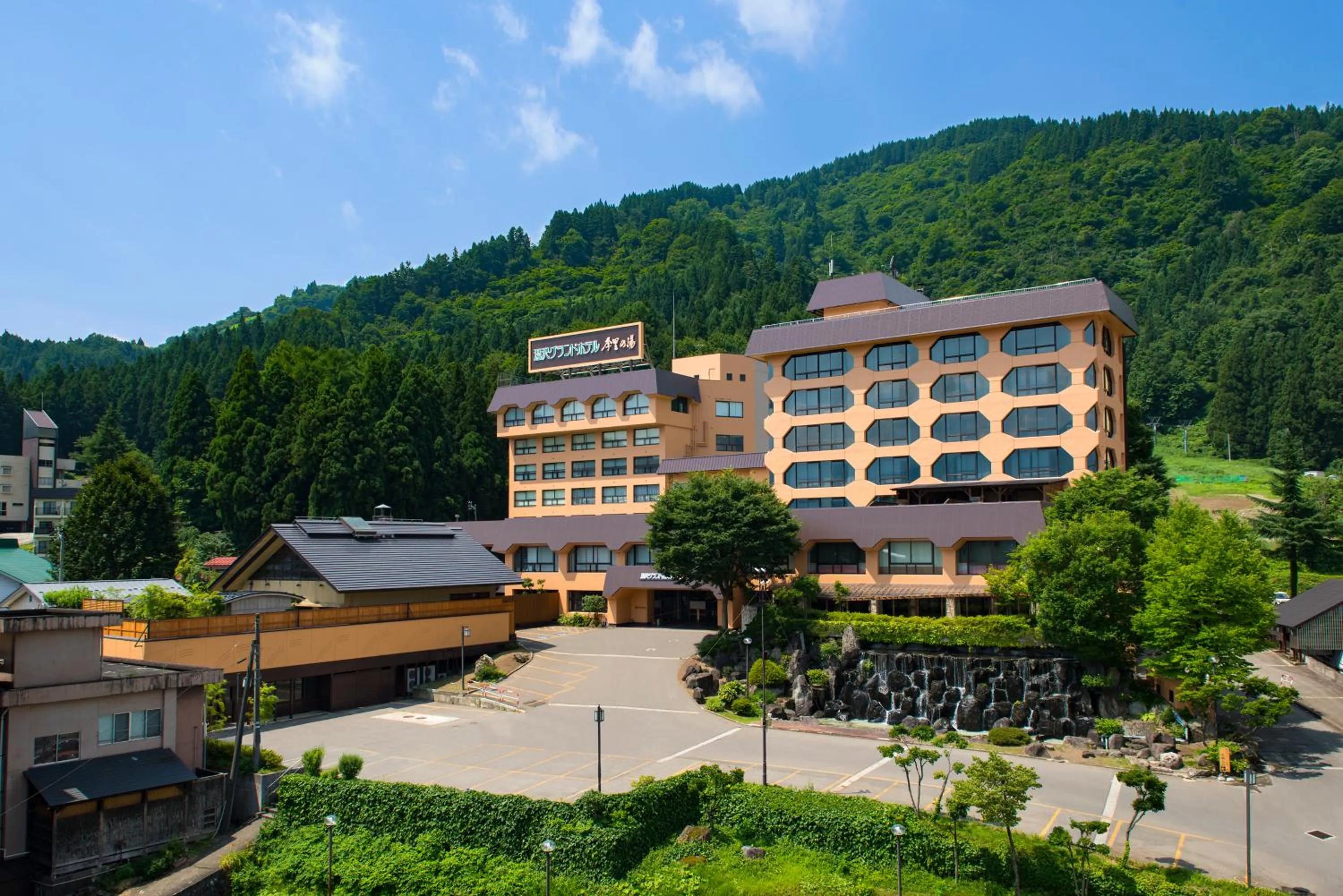 Facade/entrance in Yuzawa Grand Hotel